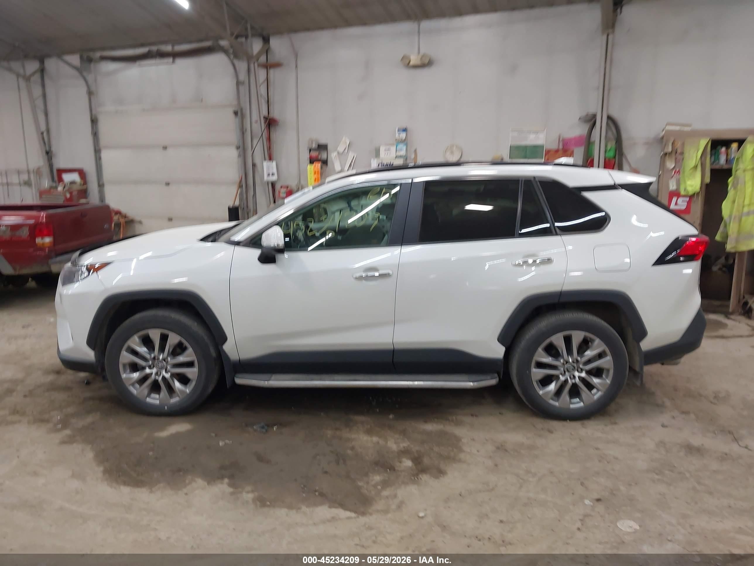 2019 Toyota Rav4 Limited White vin: 2T3N1RFV1KC037293