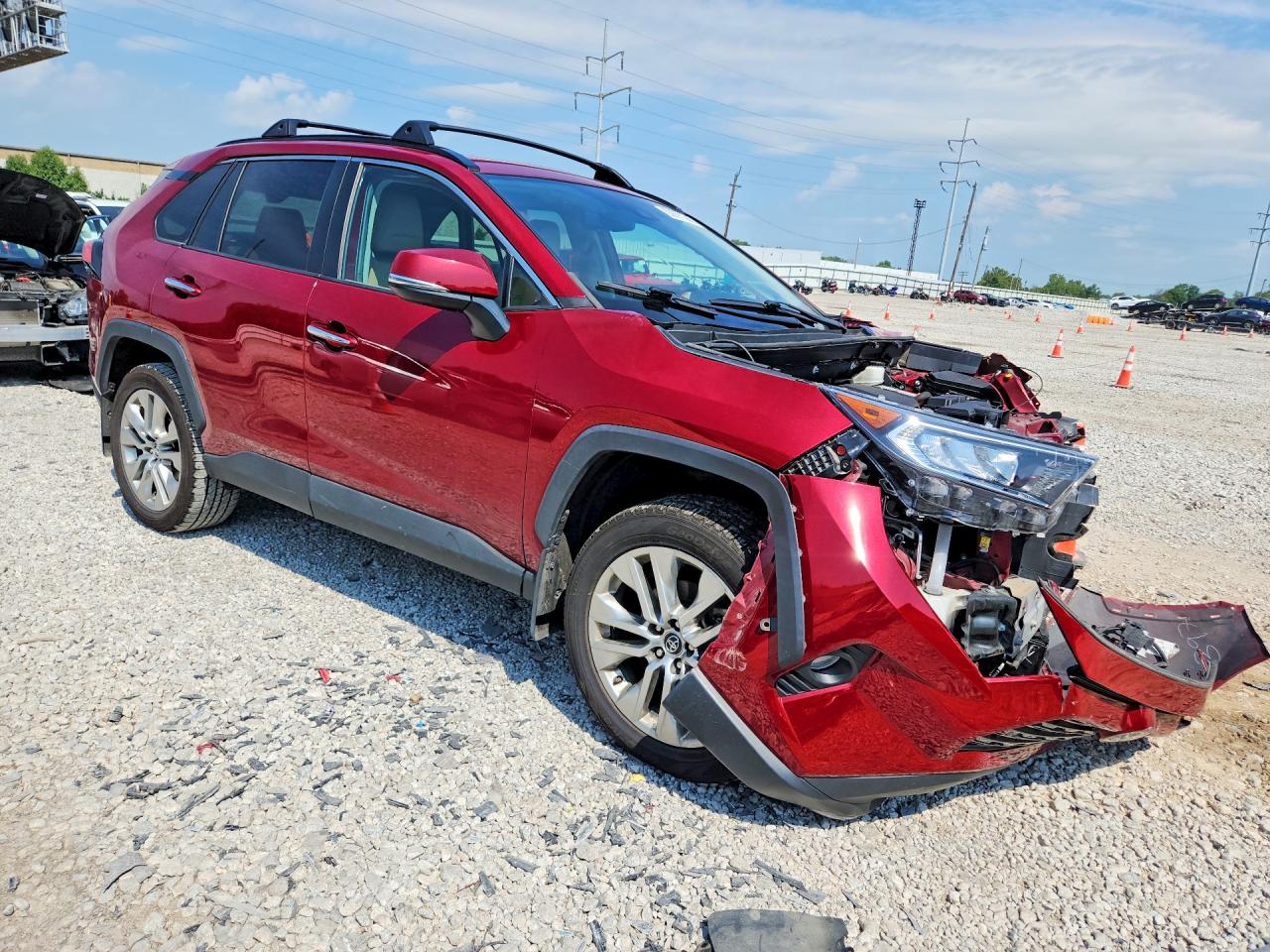 2021 Toyota Rav4 Limited Red vin: 2T3N1RFV6MC143841