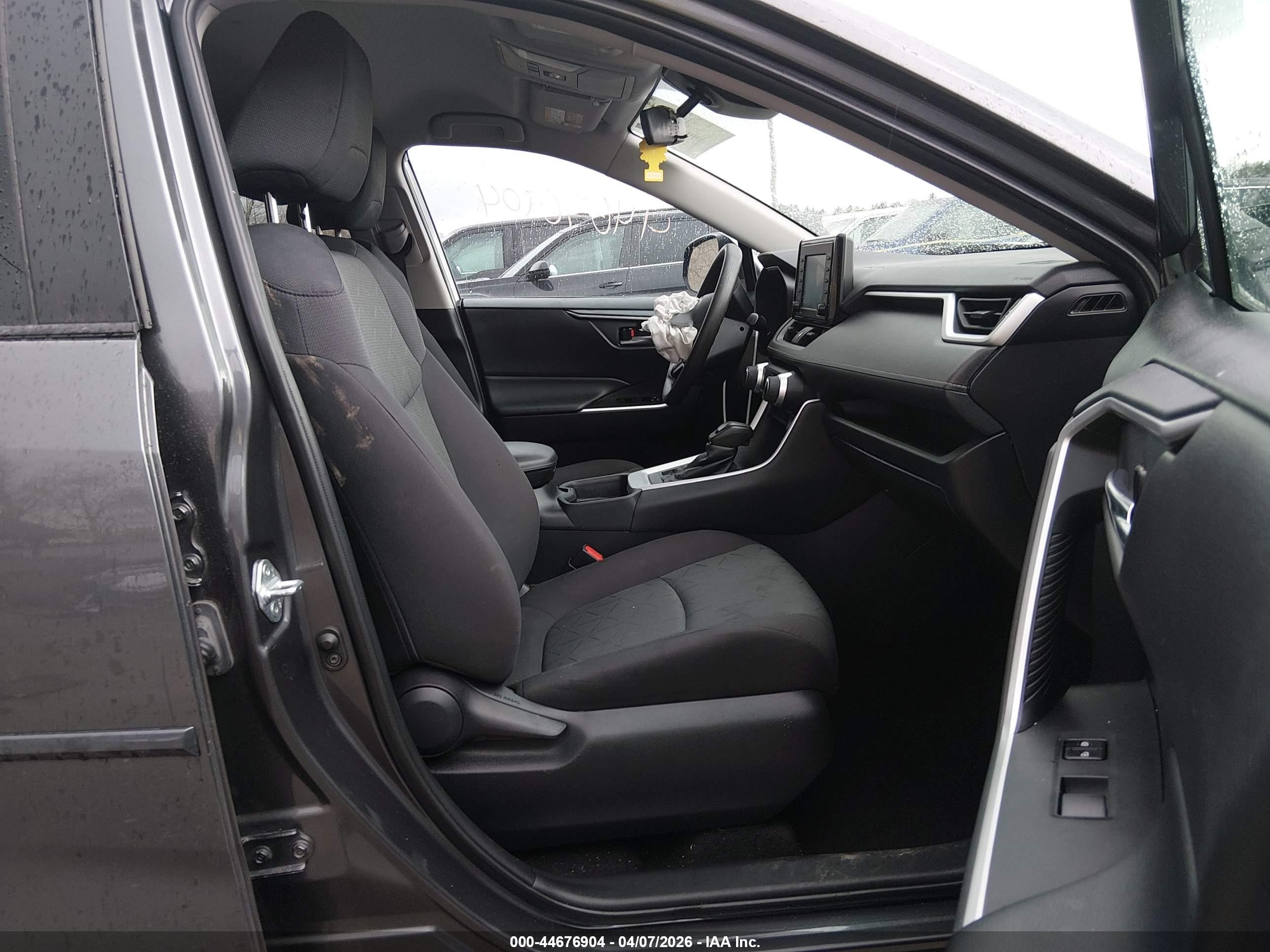 2021 Toyota Rav4 Xle Gray vin: 2T3P1RFV0MC227582