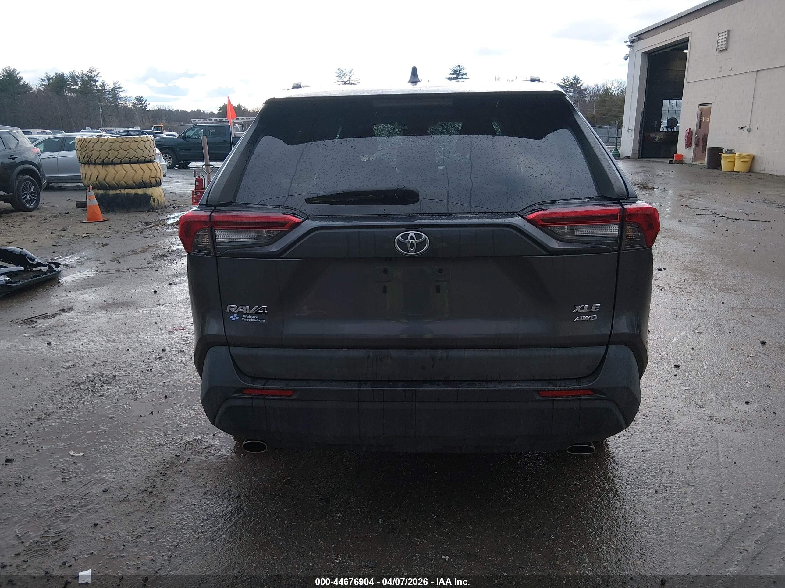 2021 Toyota Rav4 Xle Gray vin: 2T3P1RFV0MC227582