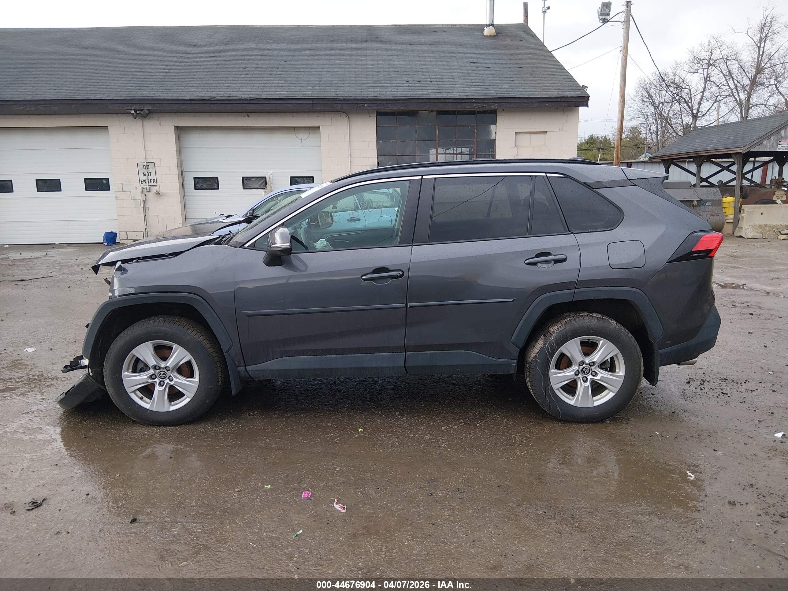 2021 Toyota Rav4 Xle Gray vin: 2T3P1RFV0MC227582