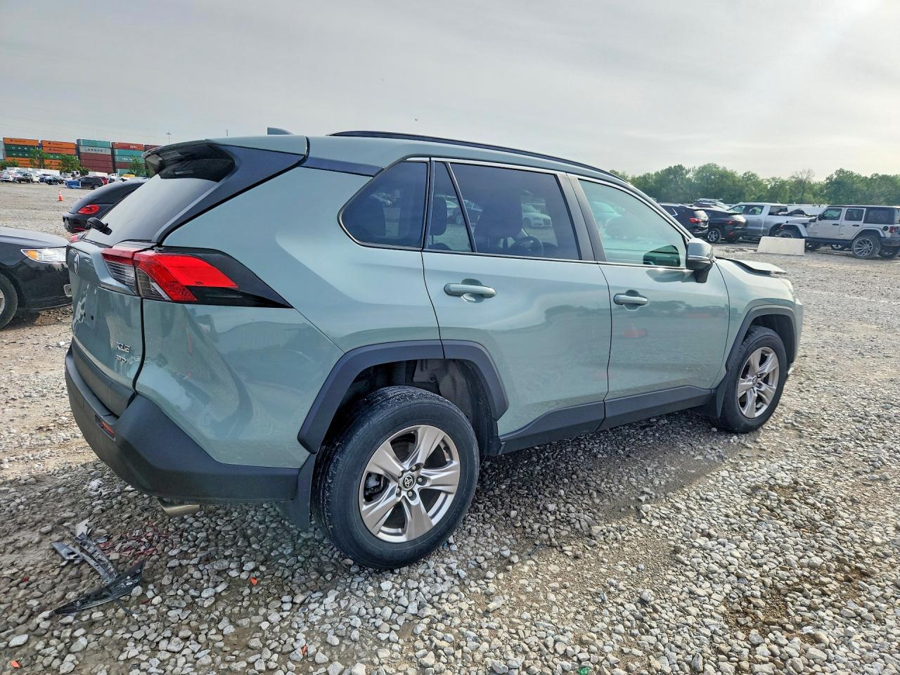 2022 Toyota Rav4 Xle Green vin: 2T3P1RFV0NW290763