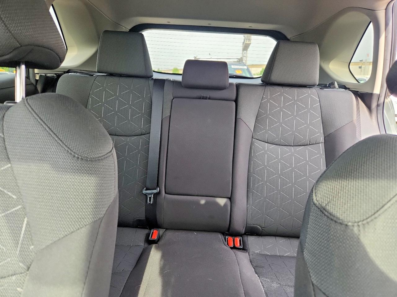 2022 Toyota Rav4 Xle Green vin: 2T3P1RFV0NW290763