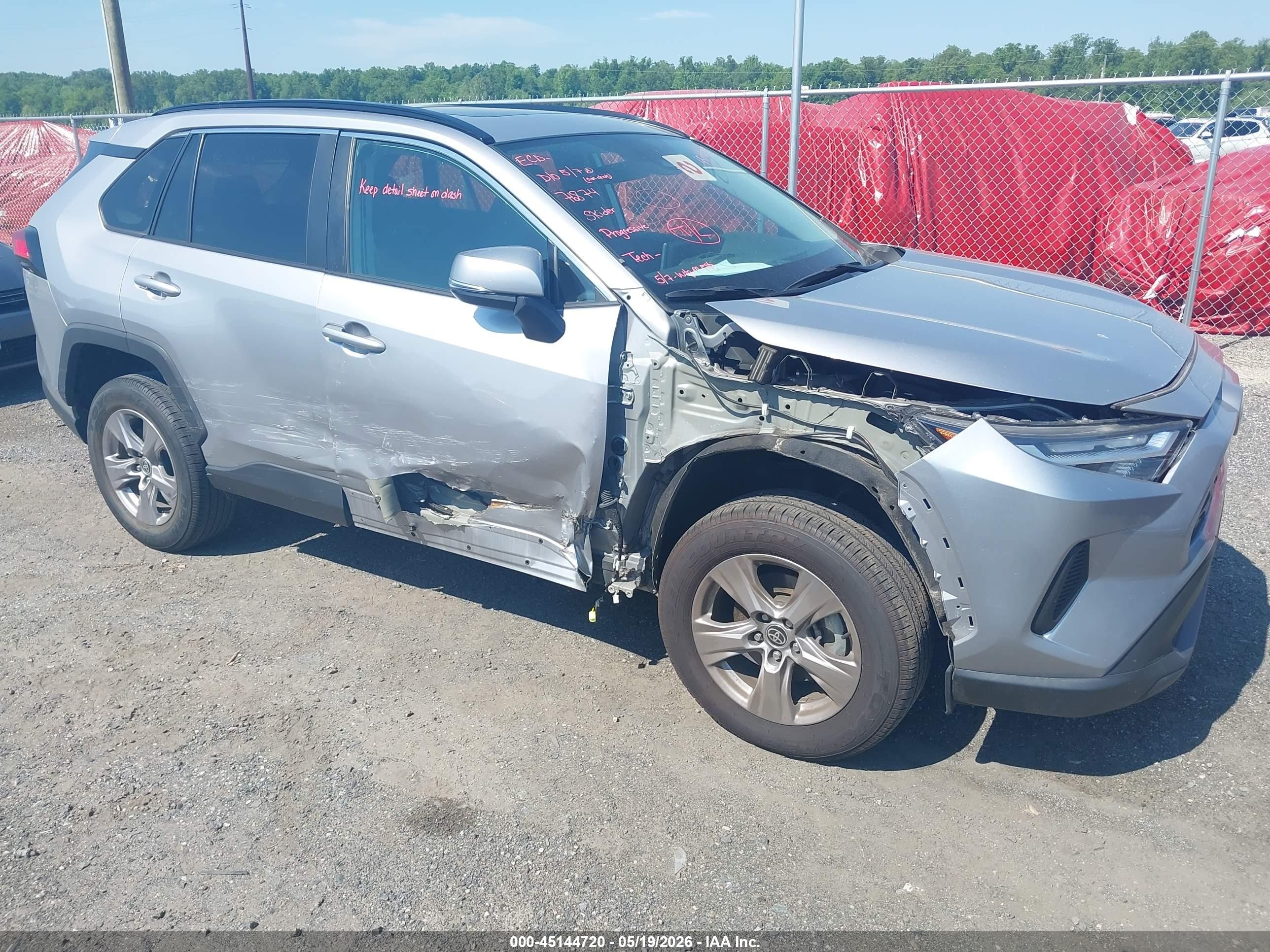 2023 Toyota Rav4 Xle Silver vin: 2T3P1RFV0PC365742