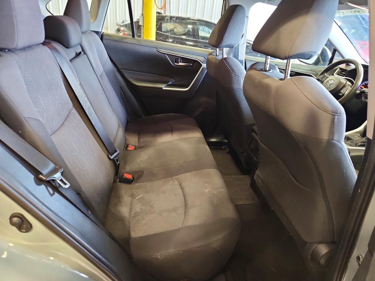 2019 Toyota Rav4 Xle Gray vin: 2T3P1RFV1KC017702