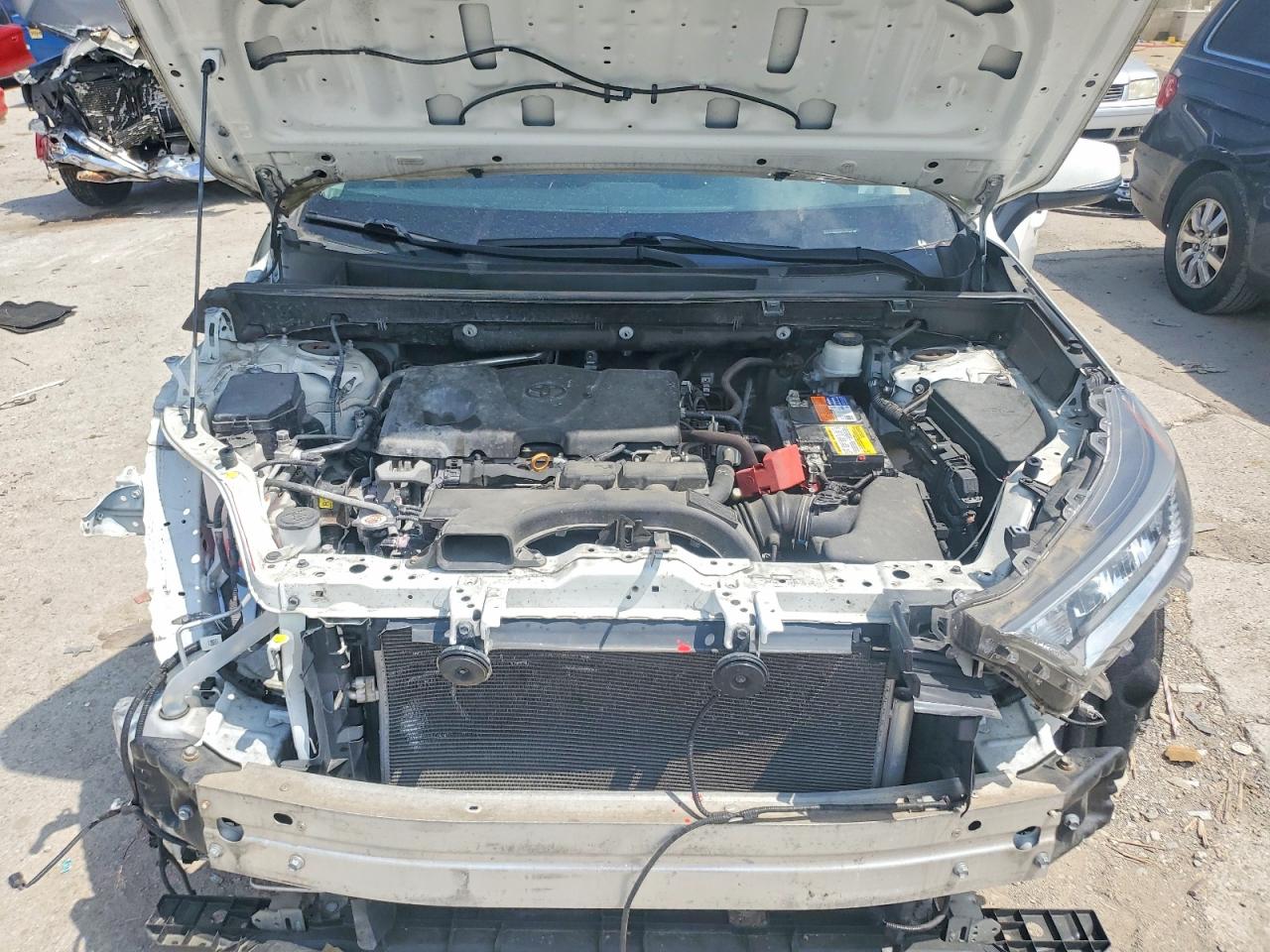 2019 Toyota Rav4 Xle White vin: 2T3P1RFV1KC019157