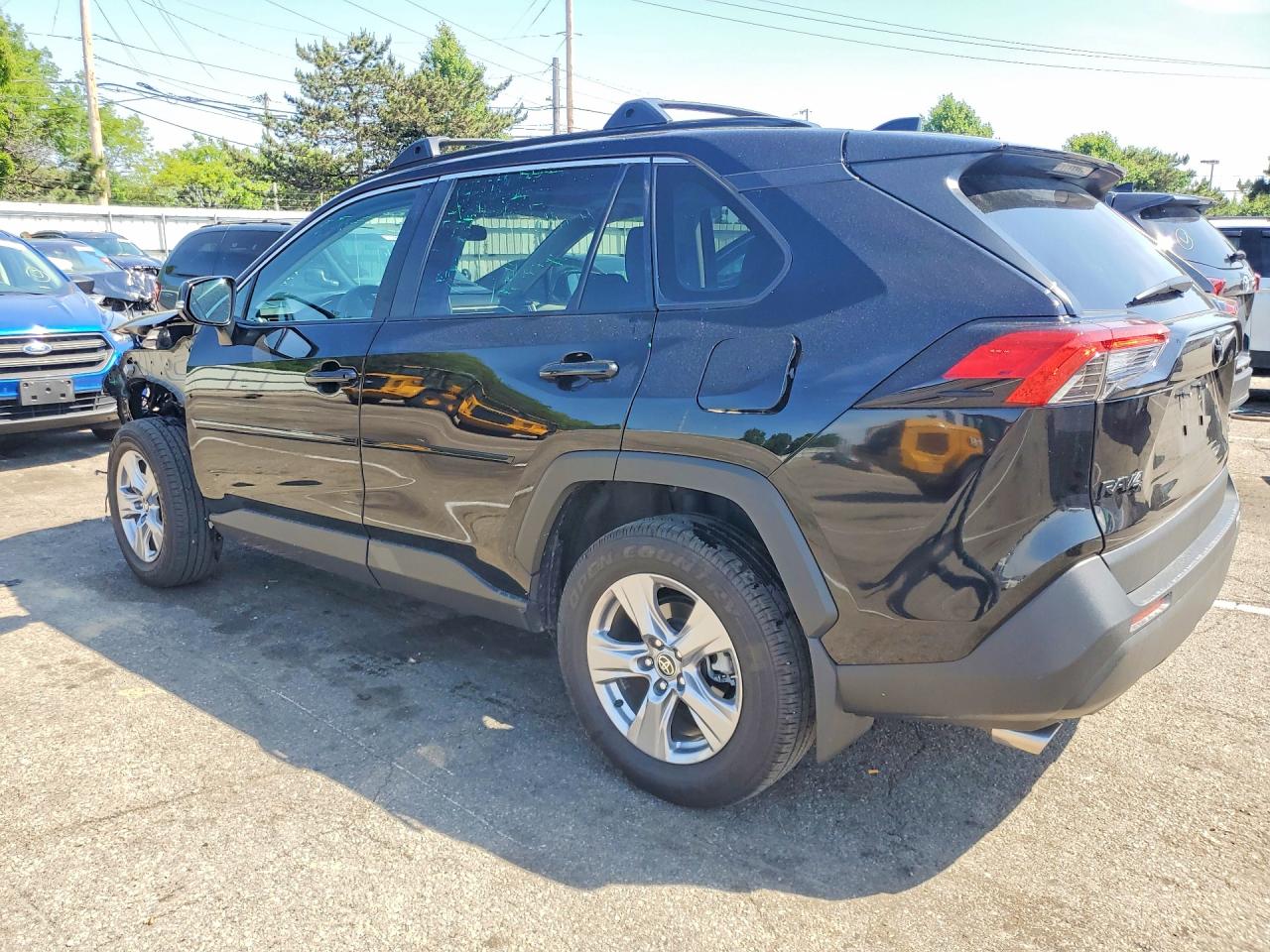 2025 Toyota Rav4 Xle Black vin: 2T3P1RFV1SC528102
