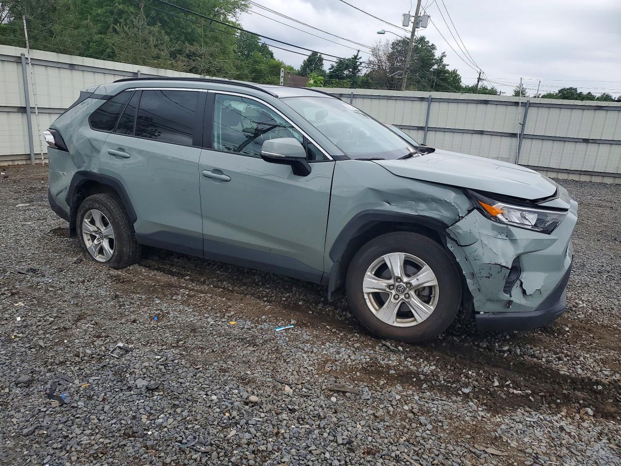 2019 Toyota Rav4 Xle Green vin: 2T3P1RFV2KC029213