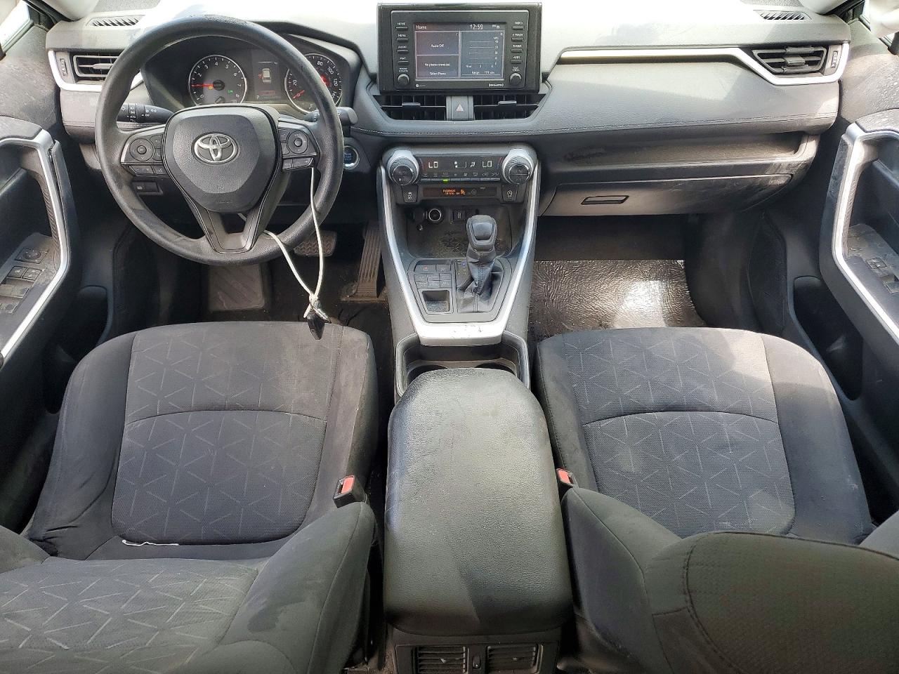 2021 Toyota Rav4 Xle Черный vin: 2T3P1RFV2MW157002