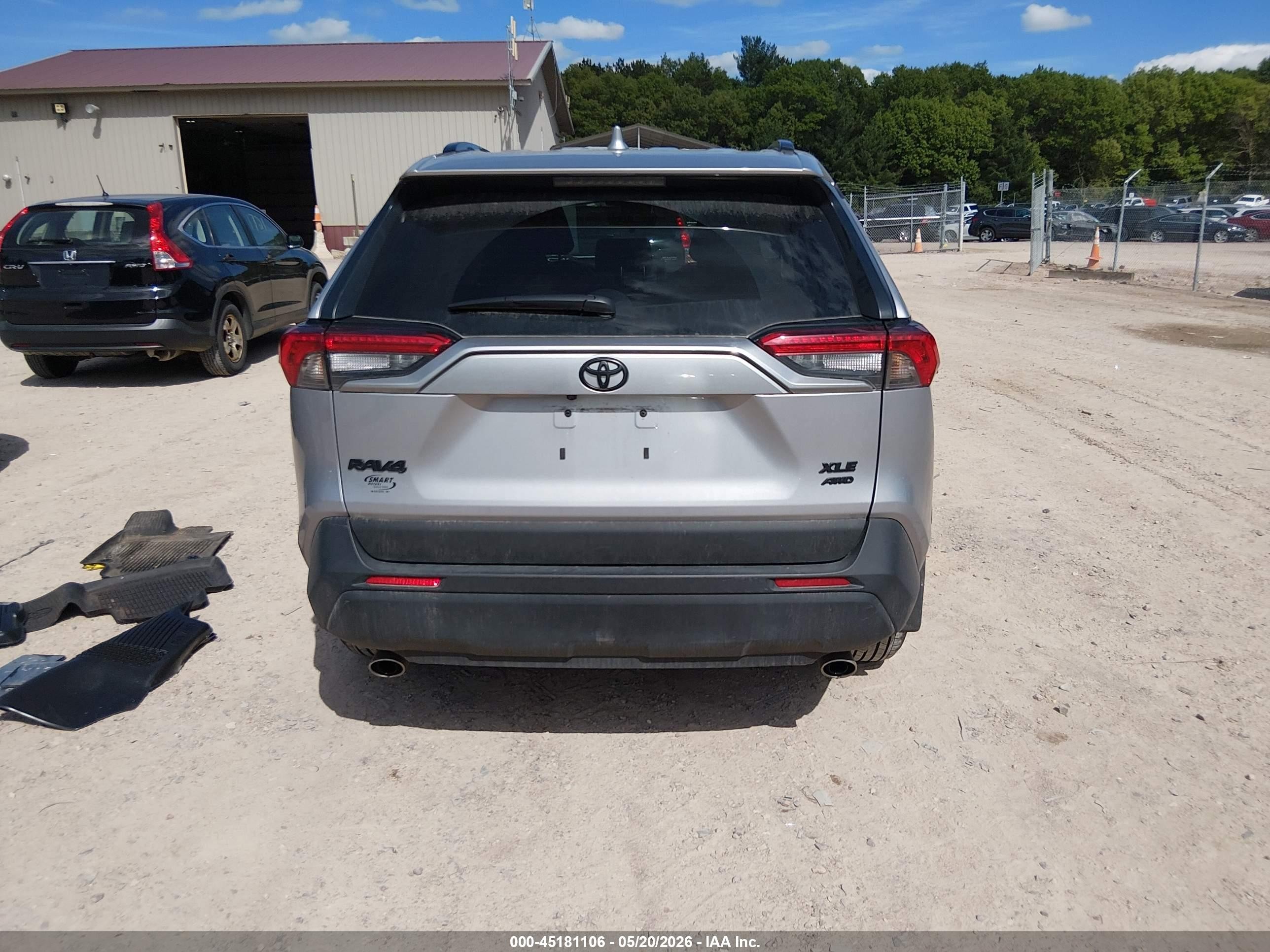 2024 Toyota Rav4 Xle Silver vin: 2T3P1RFV3RC466423