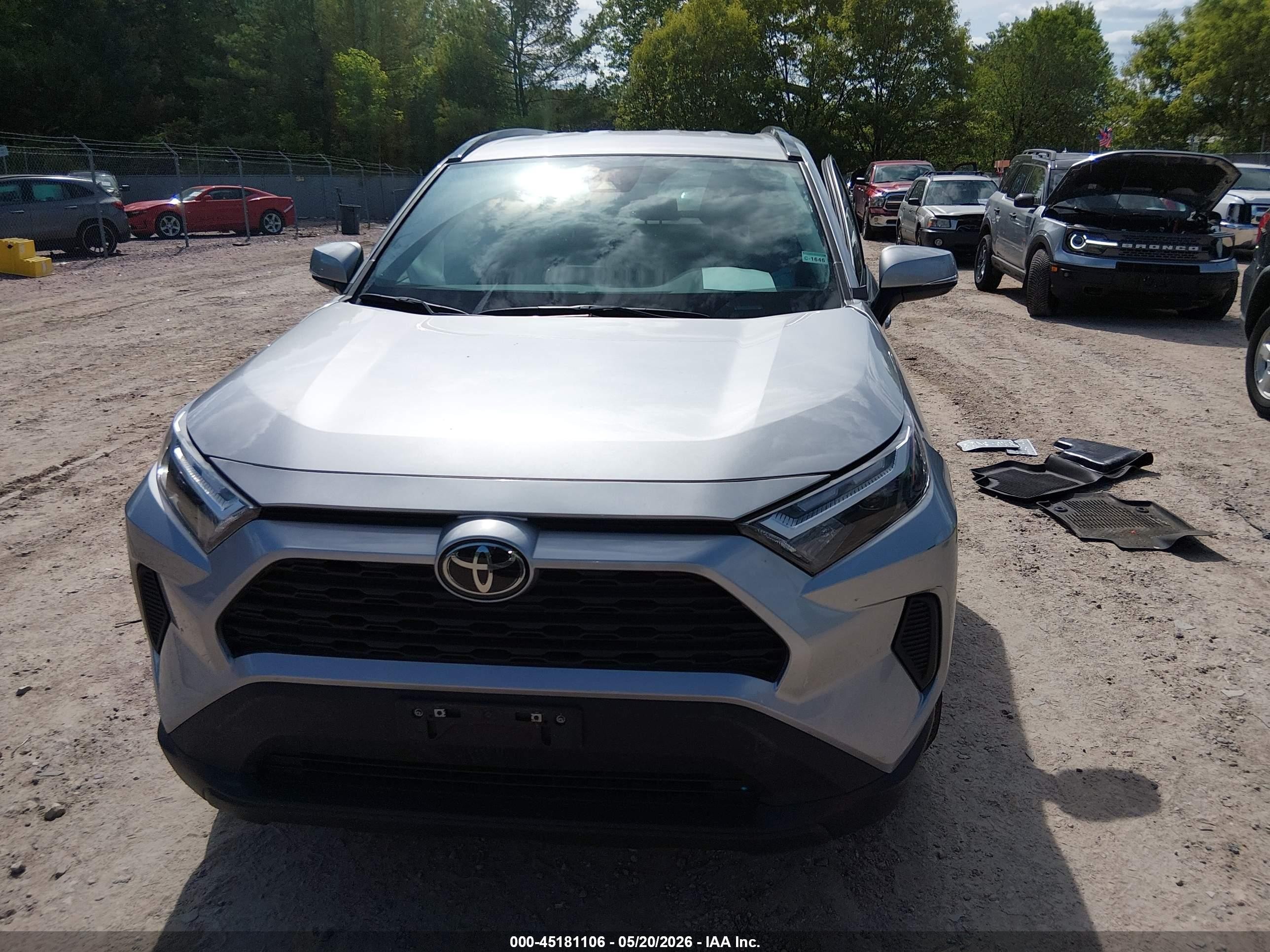 2024 Toyota Rav4 Xle Silver vin: 2T3P1RFV3RC466423