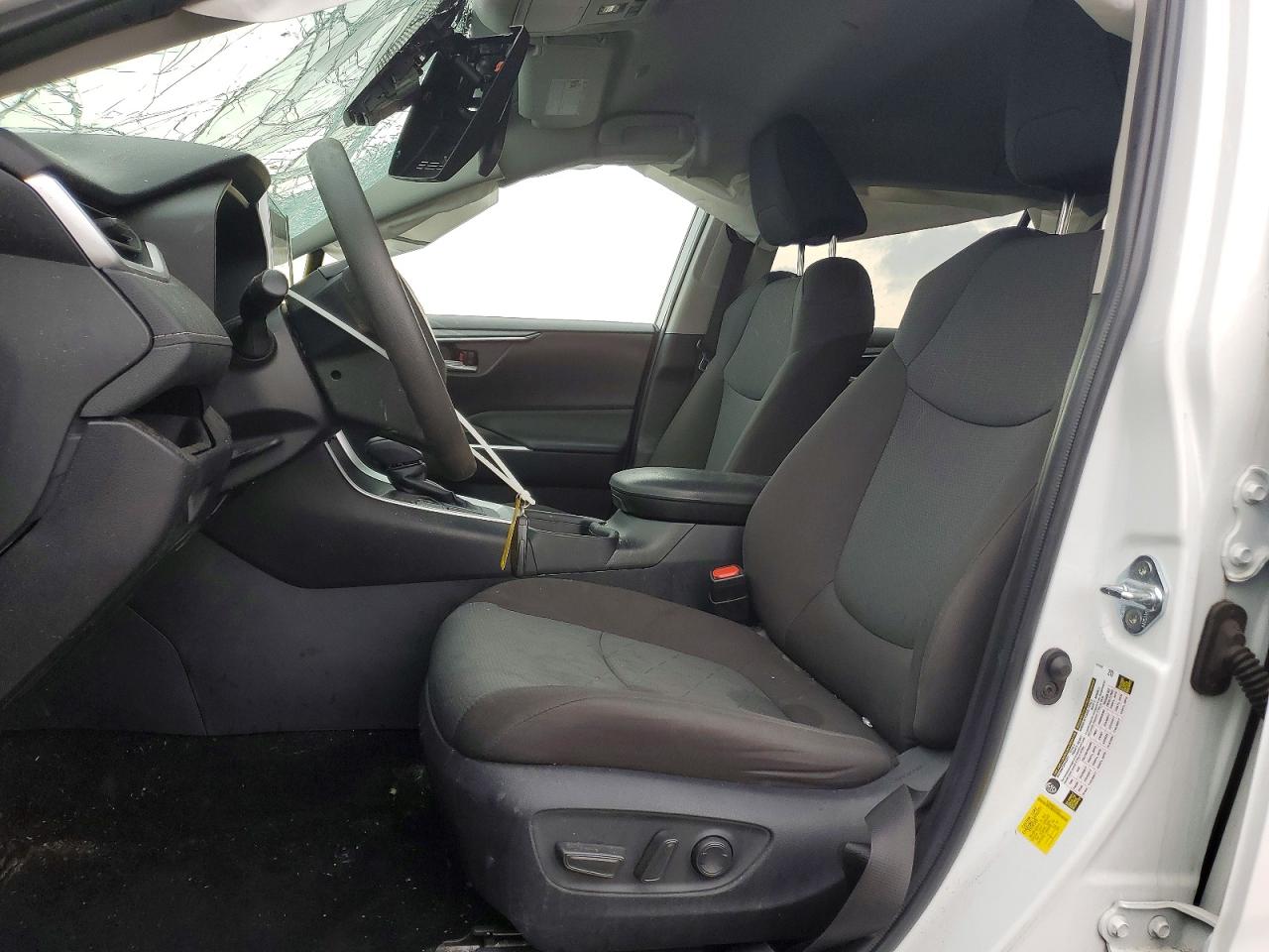 2025 Toyota Rav4 Xle White vin: 2T3P1RFV3SW499720