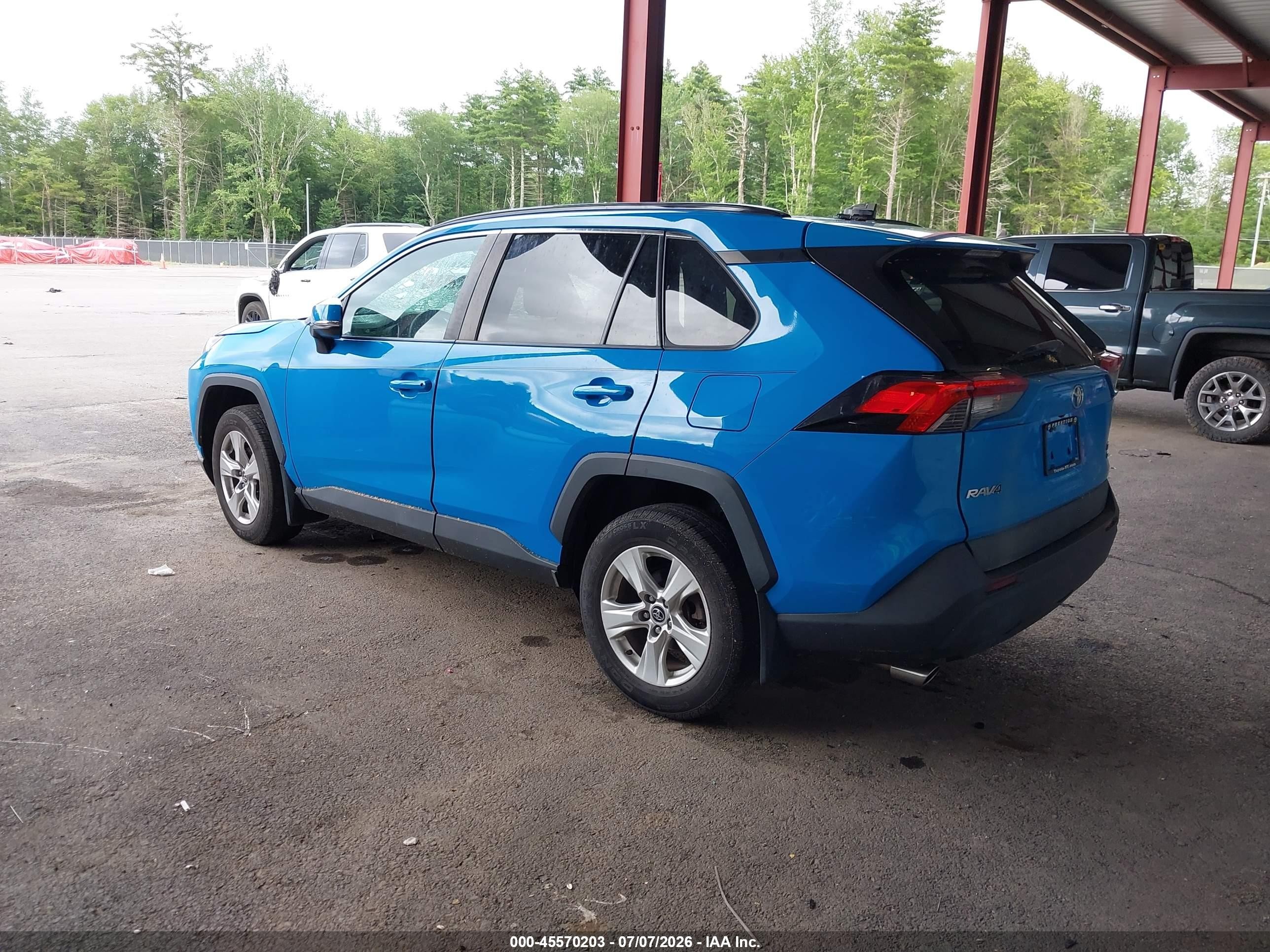 2020 Toyota Rav4 Xle Blue vin: 2T3P1RFV4LW117437