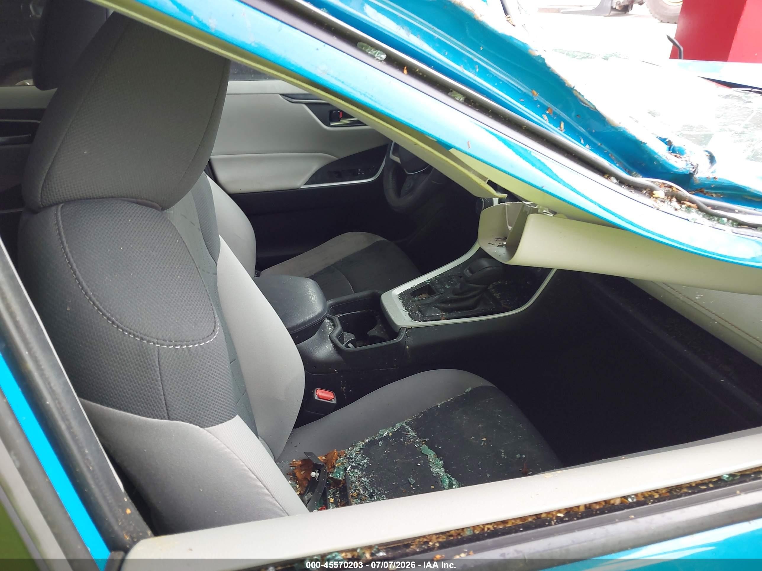 2020 Toyota Rav4 Xle Blue vin: 2T3P1RFV4LW117437