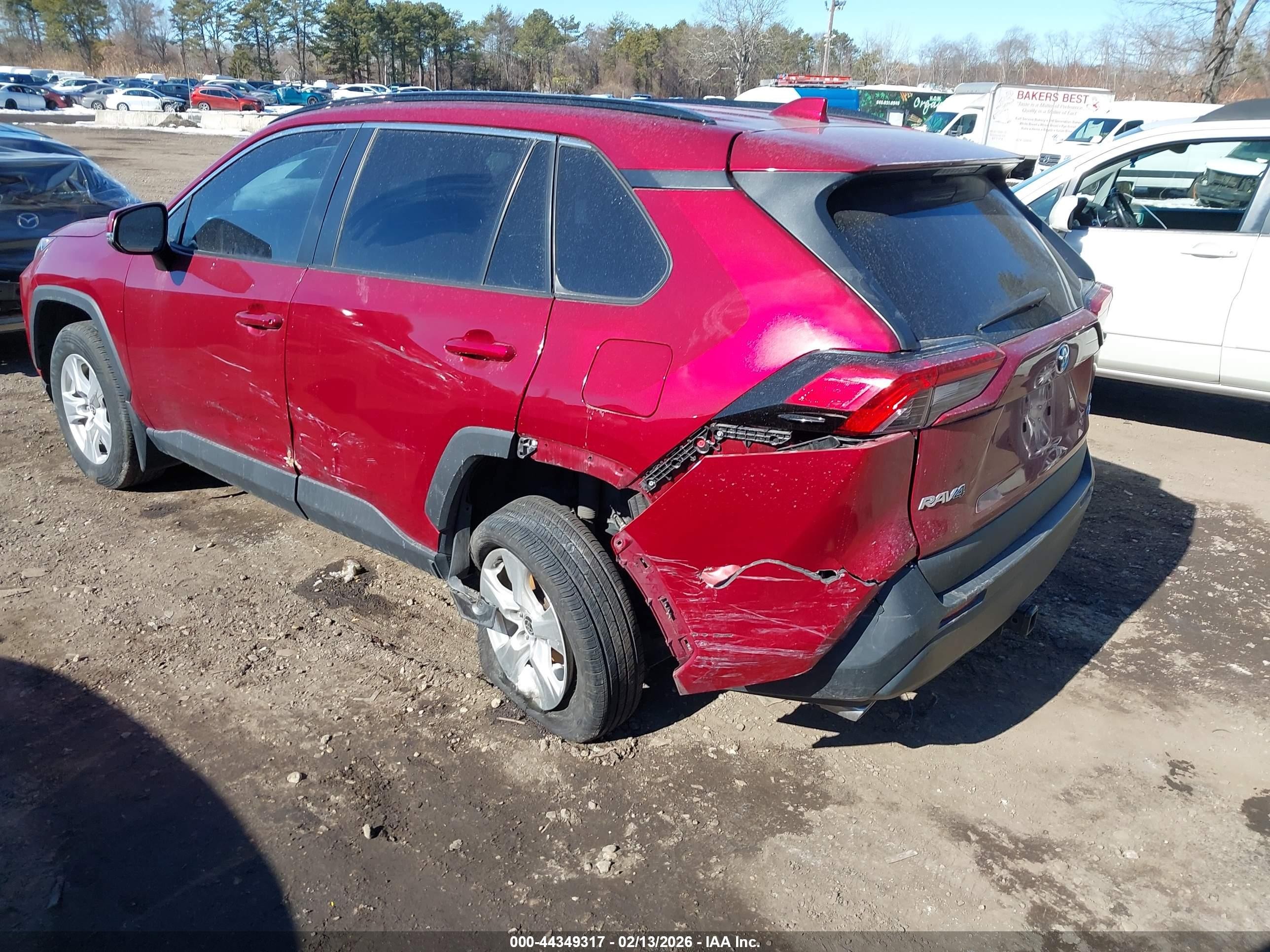 2021 Toyota Rav4 Xle Red vin: 2T3P1RFV4MW238731