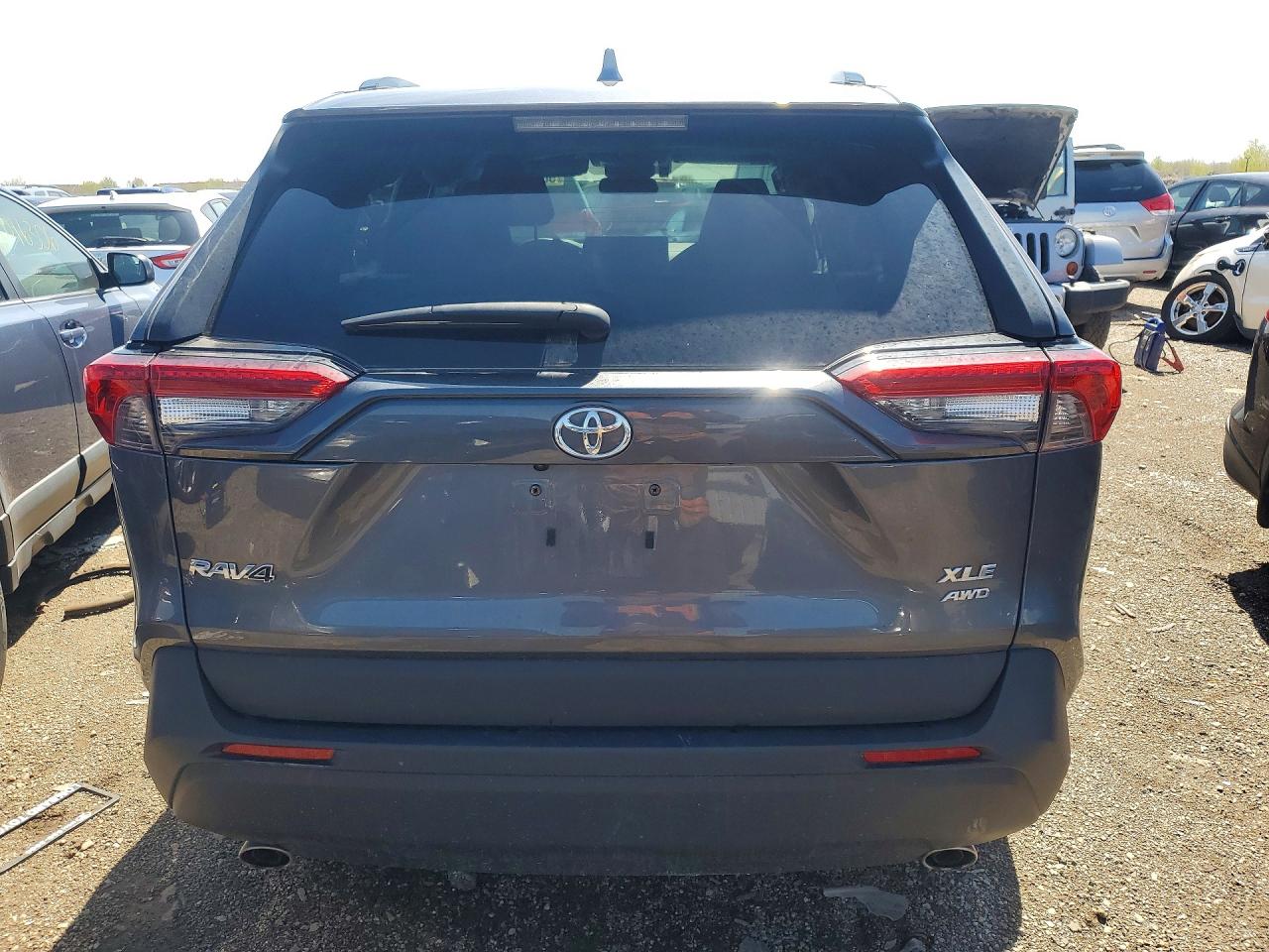 2022 Toyota Rav4 Xle Gray vin: 2T3P1RFV4NC305038