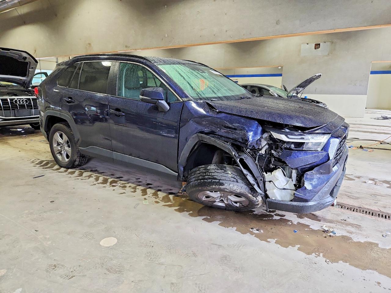 2022 Toyota Rav4 Xle Синий vin: 2T3P1RFV4NW278423