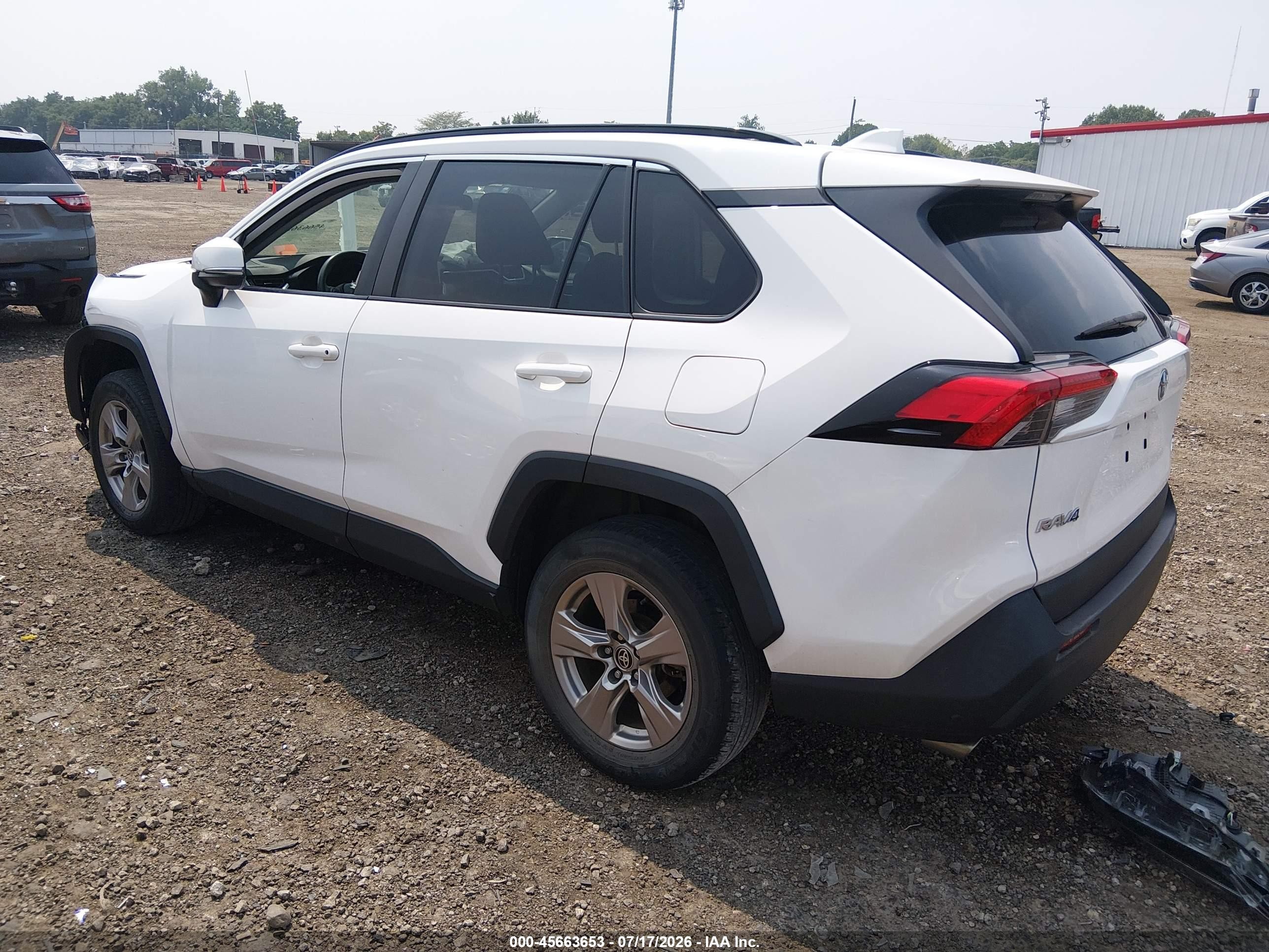 2023 Toyota Rav4 Xle White vin: 2T3P1RFV4PC332596
