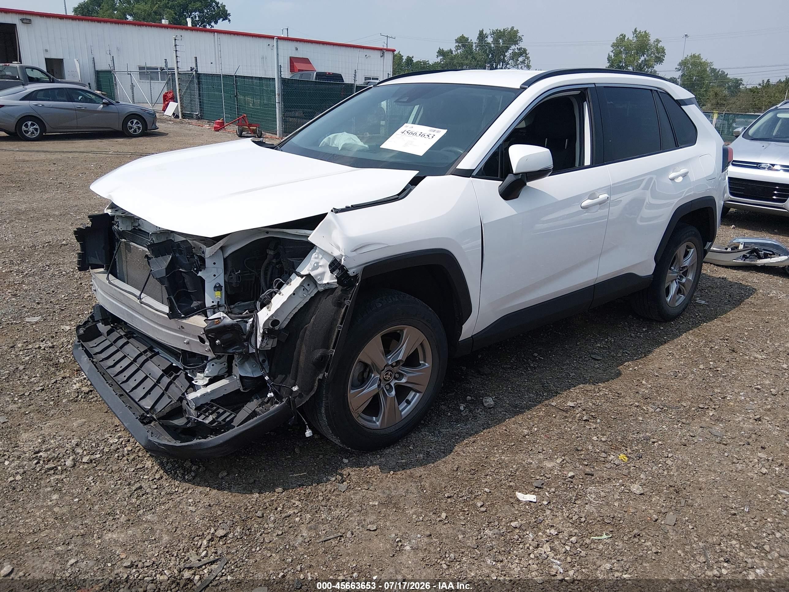 2023 Toyota Rav4 Xle White vin: 2T3P1RFV4PC332596