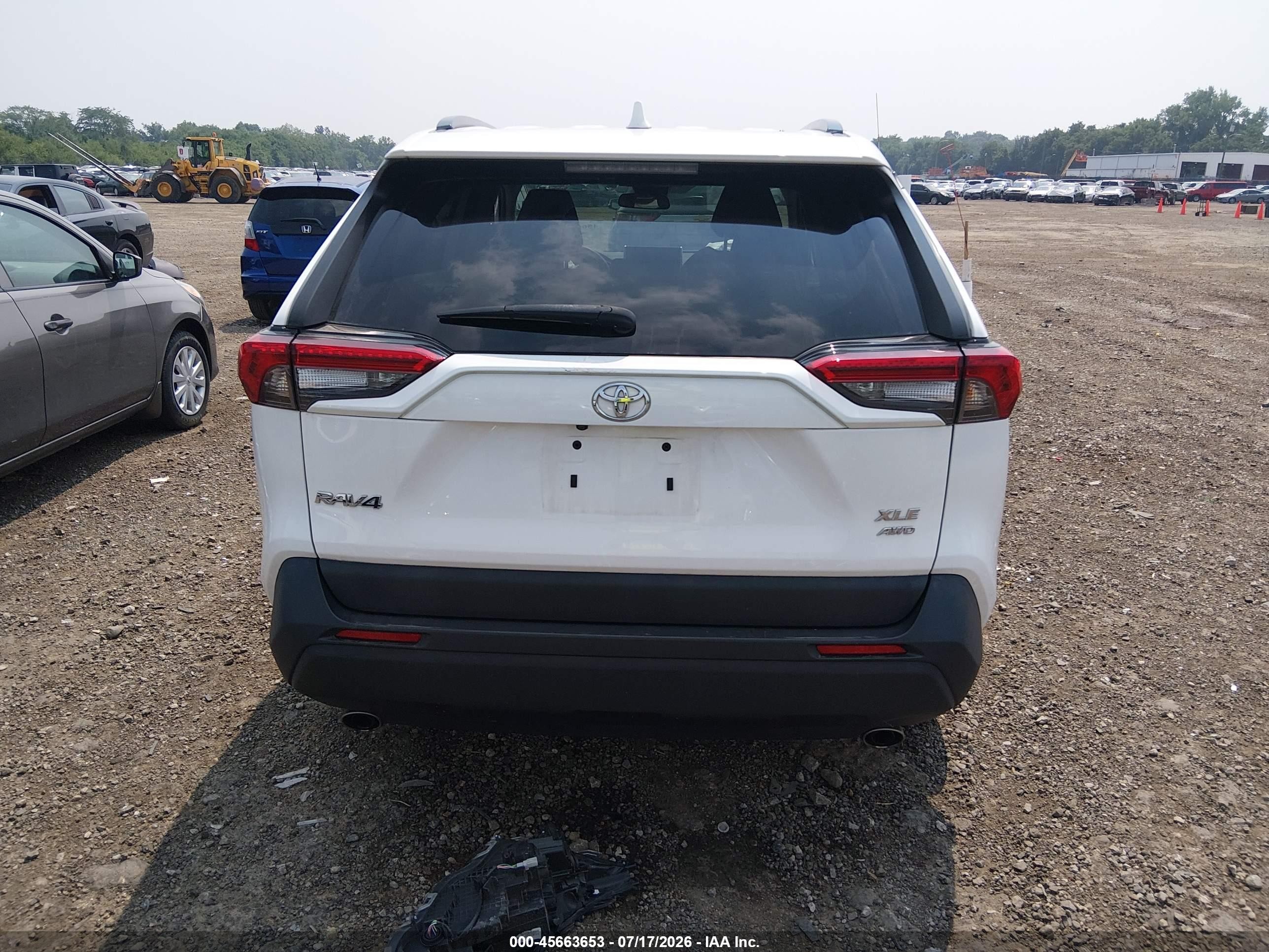 2023 Toyota Rav4 Xle White vin: 2T3P1RFV4PC332596