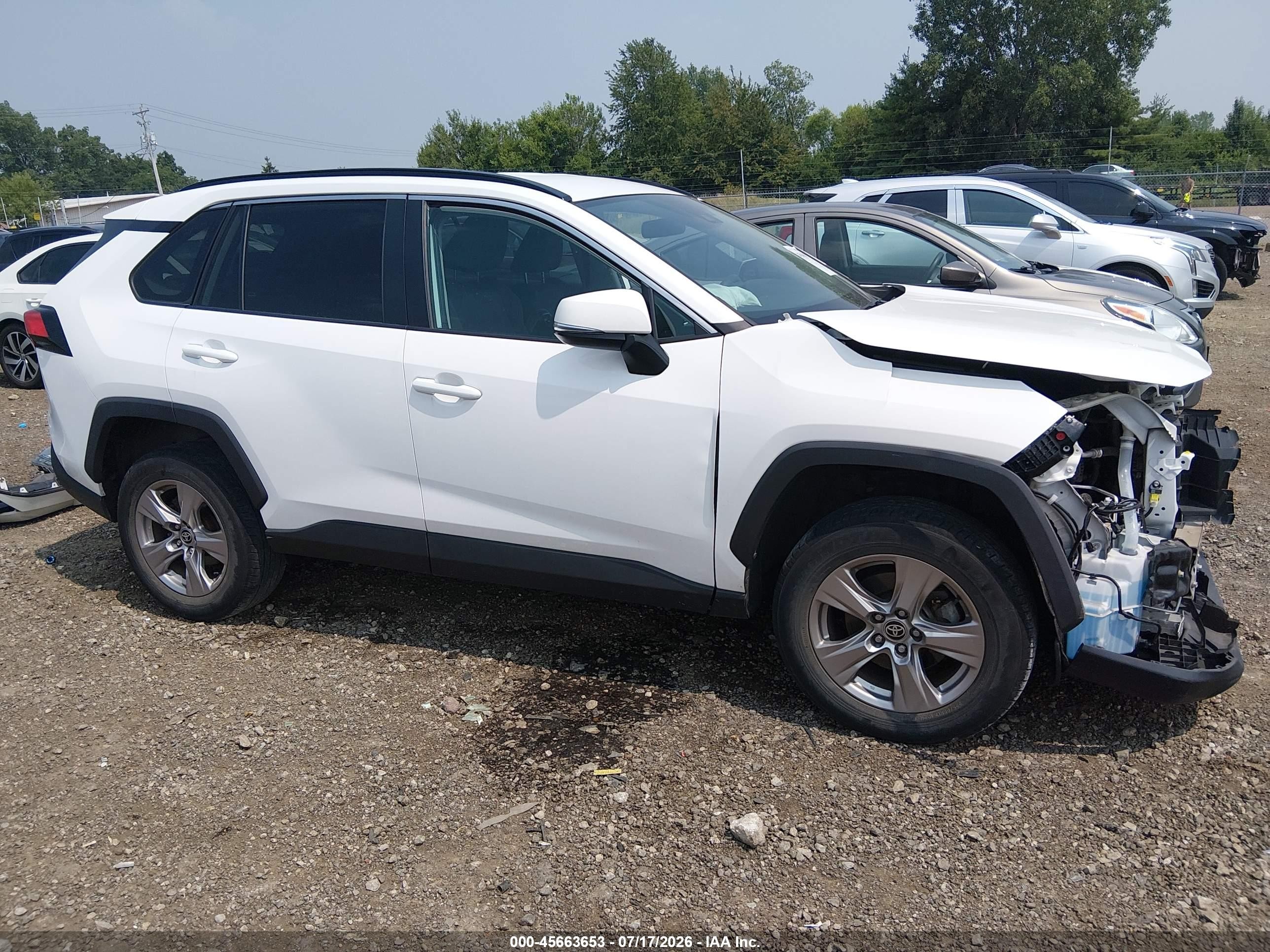 2023 Toyota Rav4 Xle White vin: 2T3P1RFV4PC332596