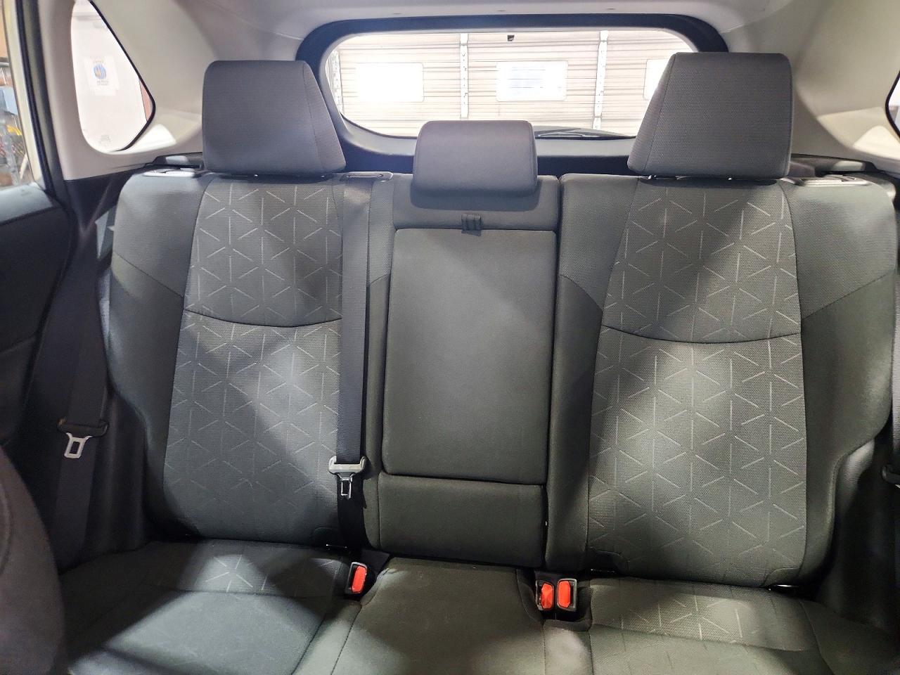 2024 Toyota Rav4 Xle Silver vin: 2T3P1RFV5RW481407
