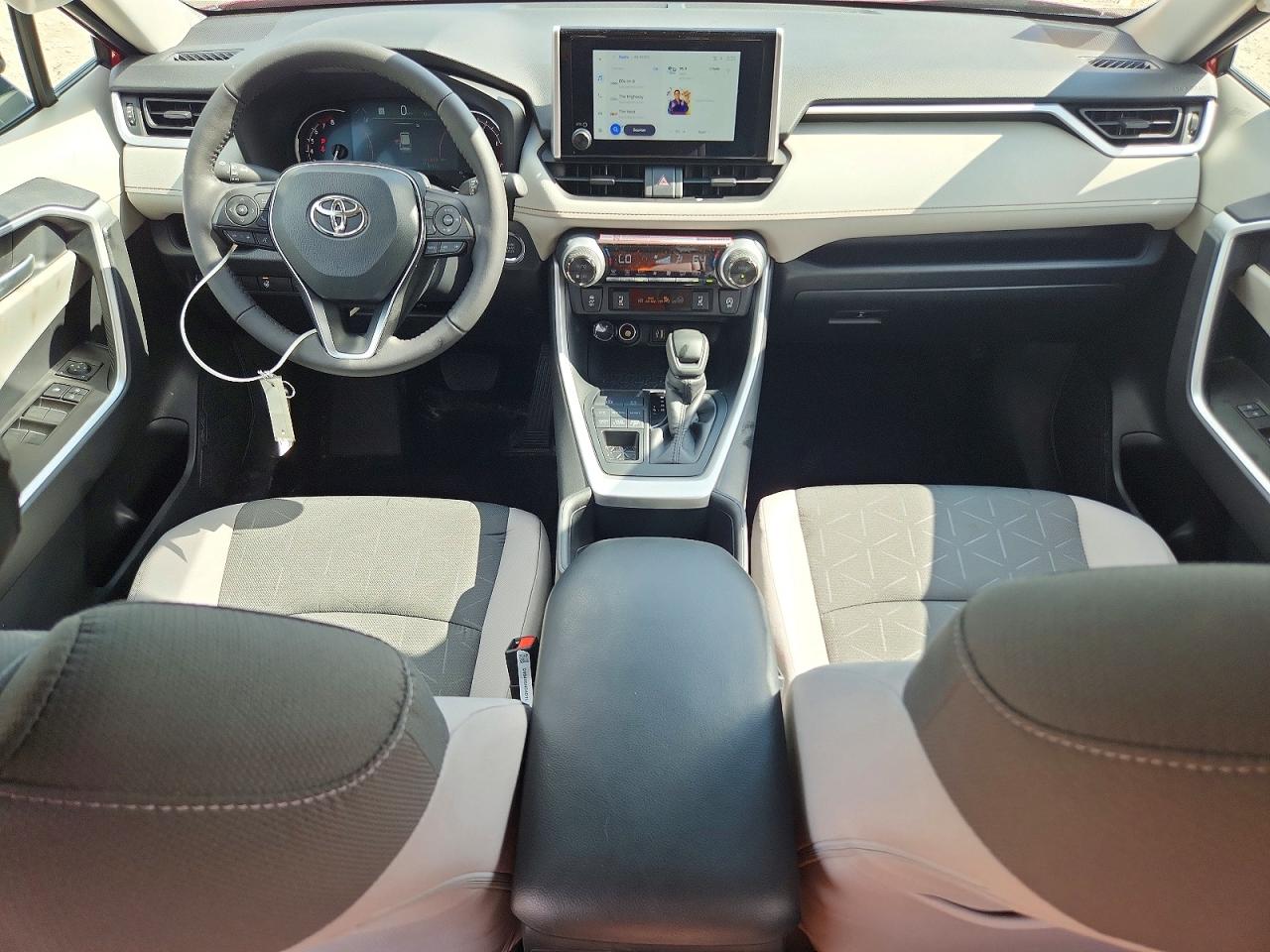 2025 Toyota Rav4 Xle Red vin: 2T3P1RFV5SW619811