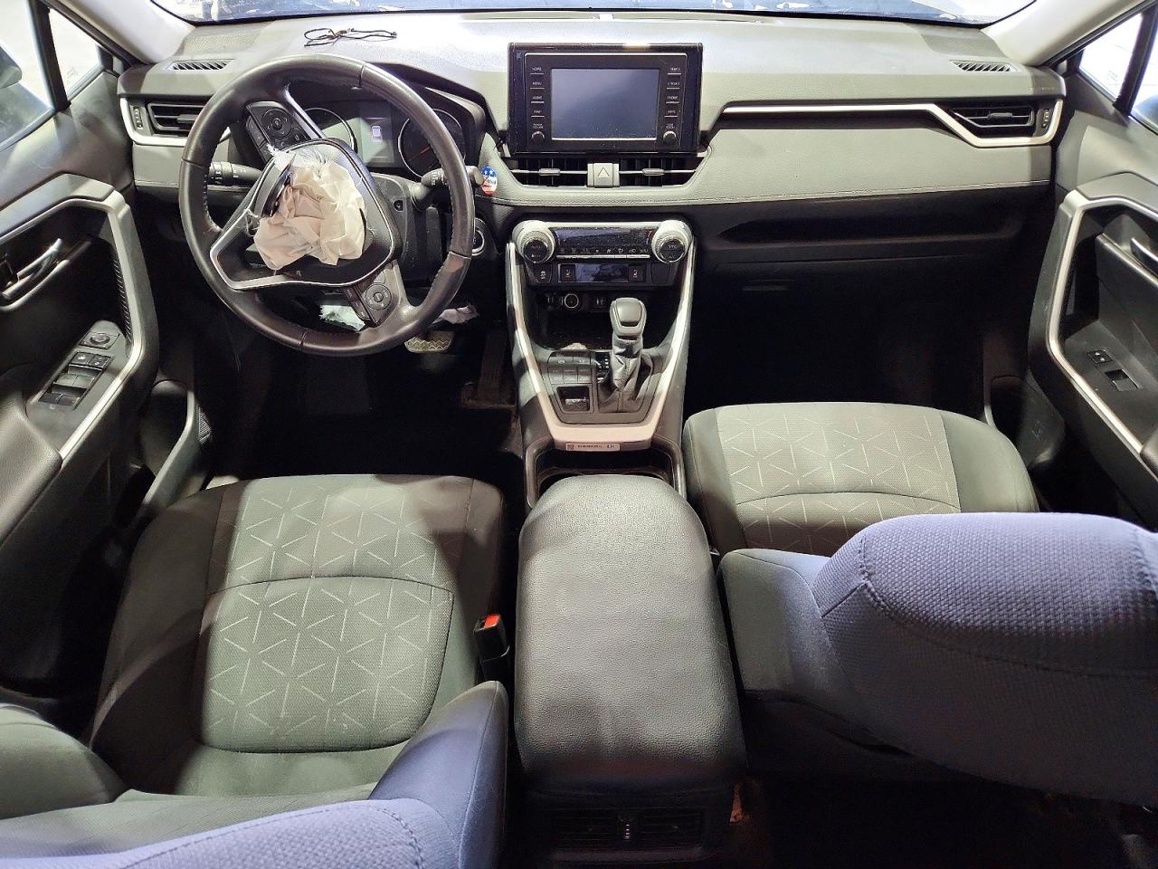 2019 Toyota Rav4 Xle Silver vin: 2T3P1RFV6KC053515