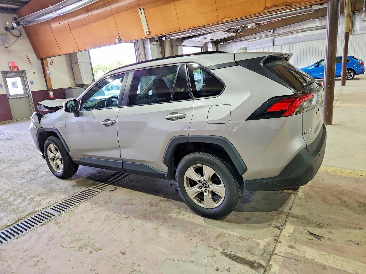 2019 Toyota Rav4 Xle Silver vin: 2T3P1RFV6KC053515
