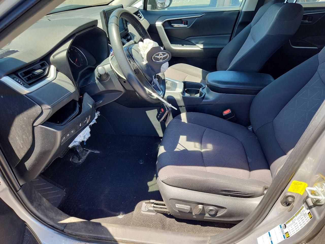 2019 Toyota Rav4 Xle Silver vin: 2T3P1RFV6KC053515