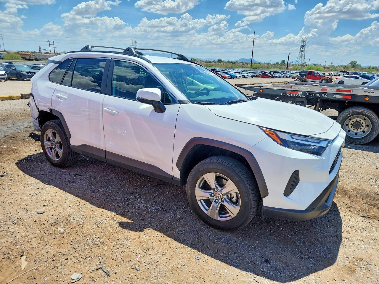 2024 Toyota Rav4 Xle Белый vin: 2T3P1RFV6RC489131