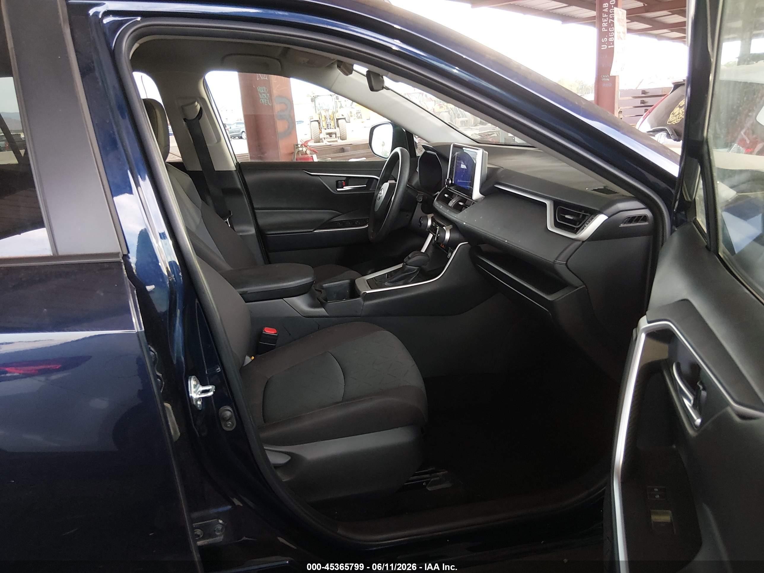 2025 Toyota Rav4 Xle Blue vin: 2T3P1RFV6SW544780