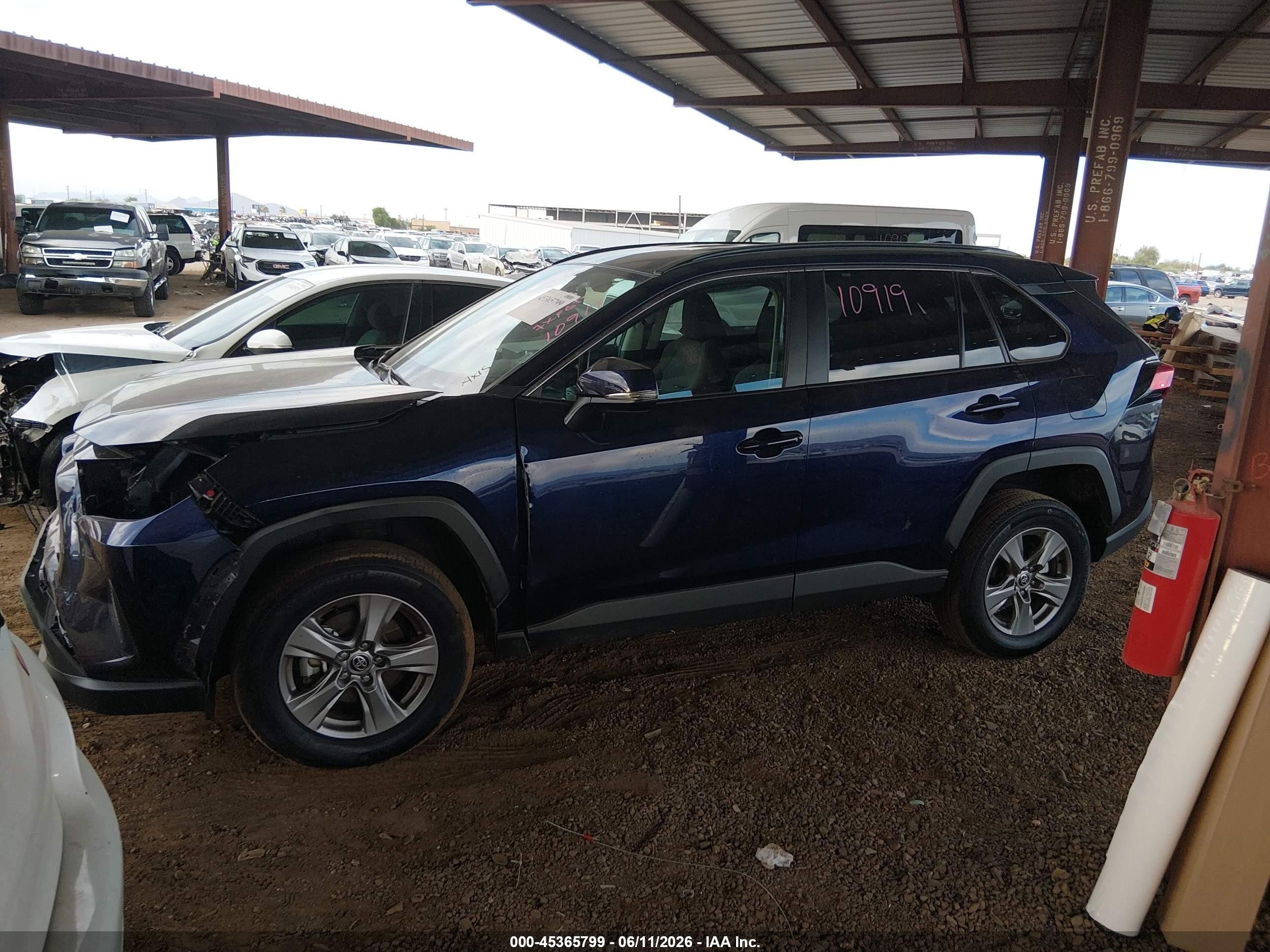 2025 Toyota Rav4 Xle Blue vin: 2T3P1RFV6SW544780