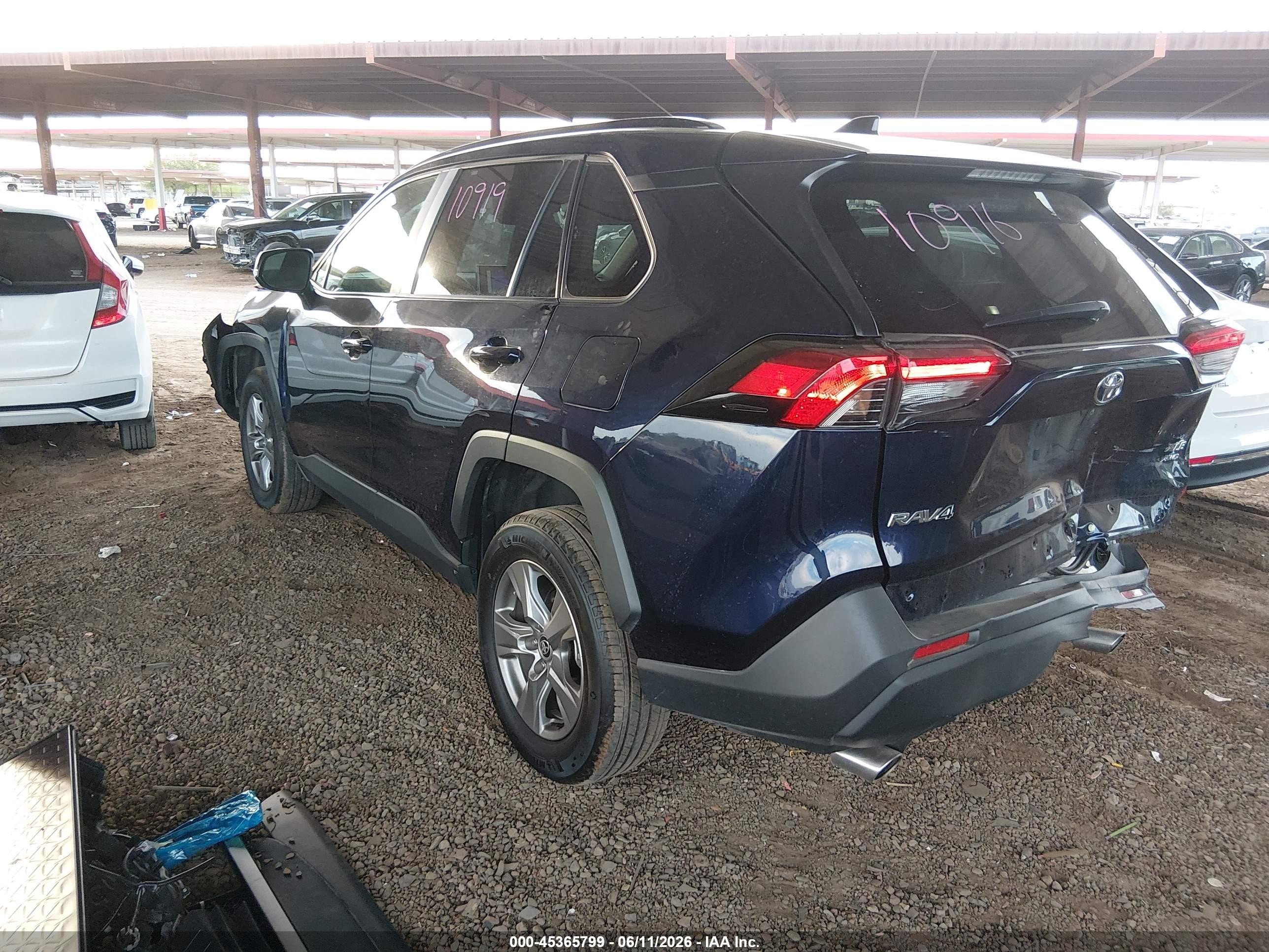 2025 Toyota Rav4 Xle Blue vin: 2T3P1RFV6SW544780