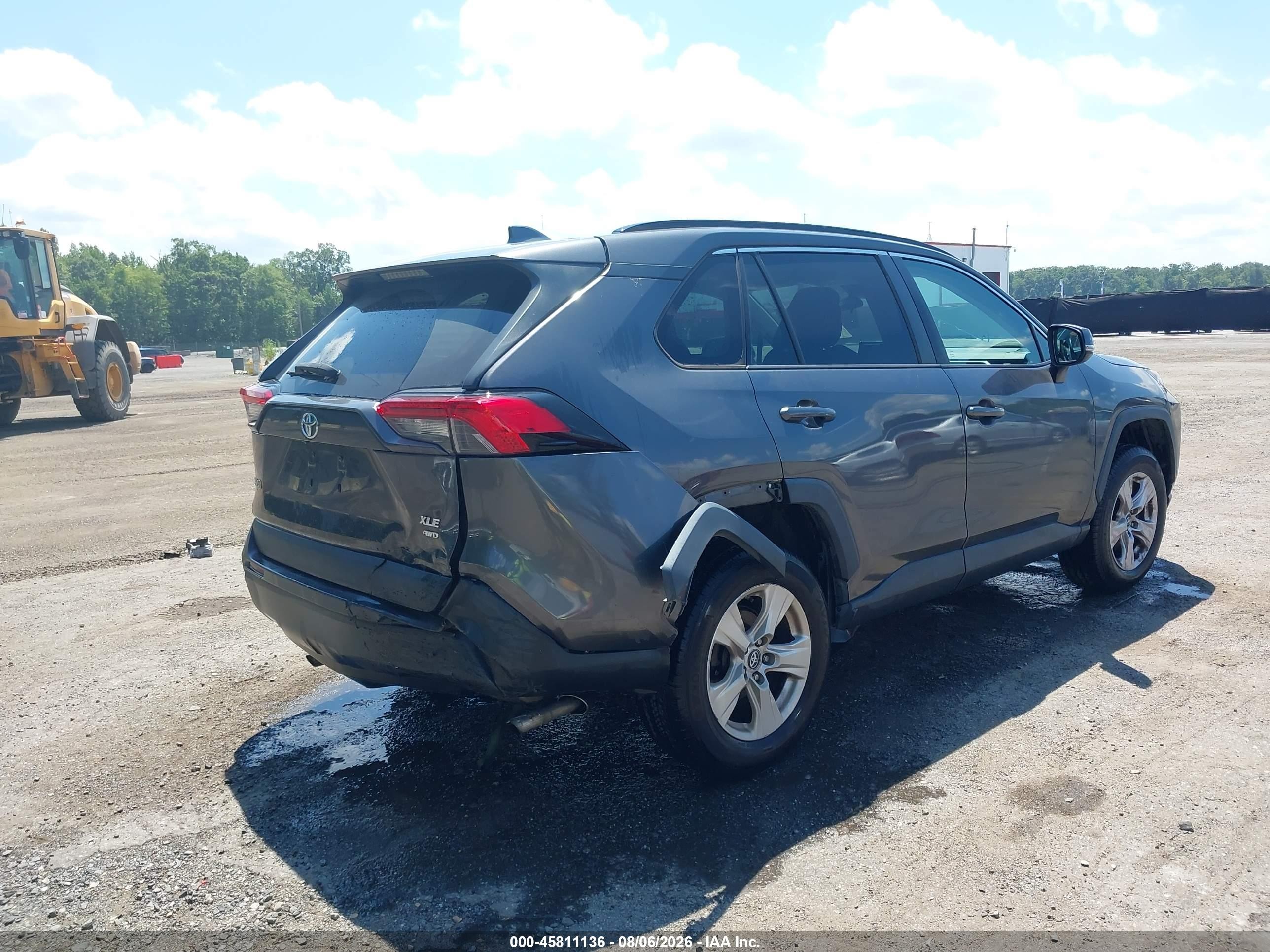 2019 Toyota Rav4 Xle Gray vin: 2T3P1RFV7KW043039