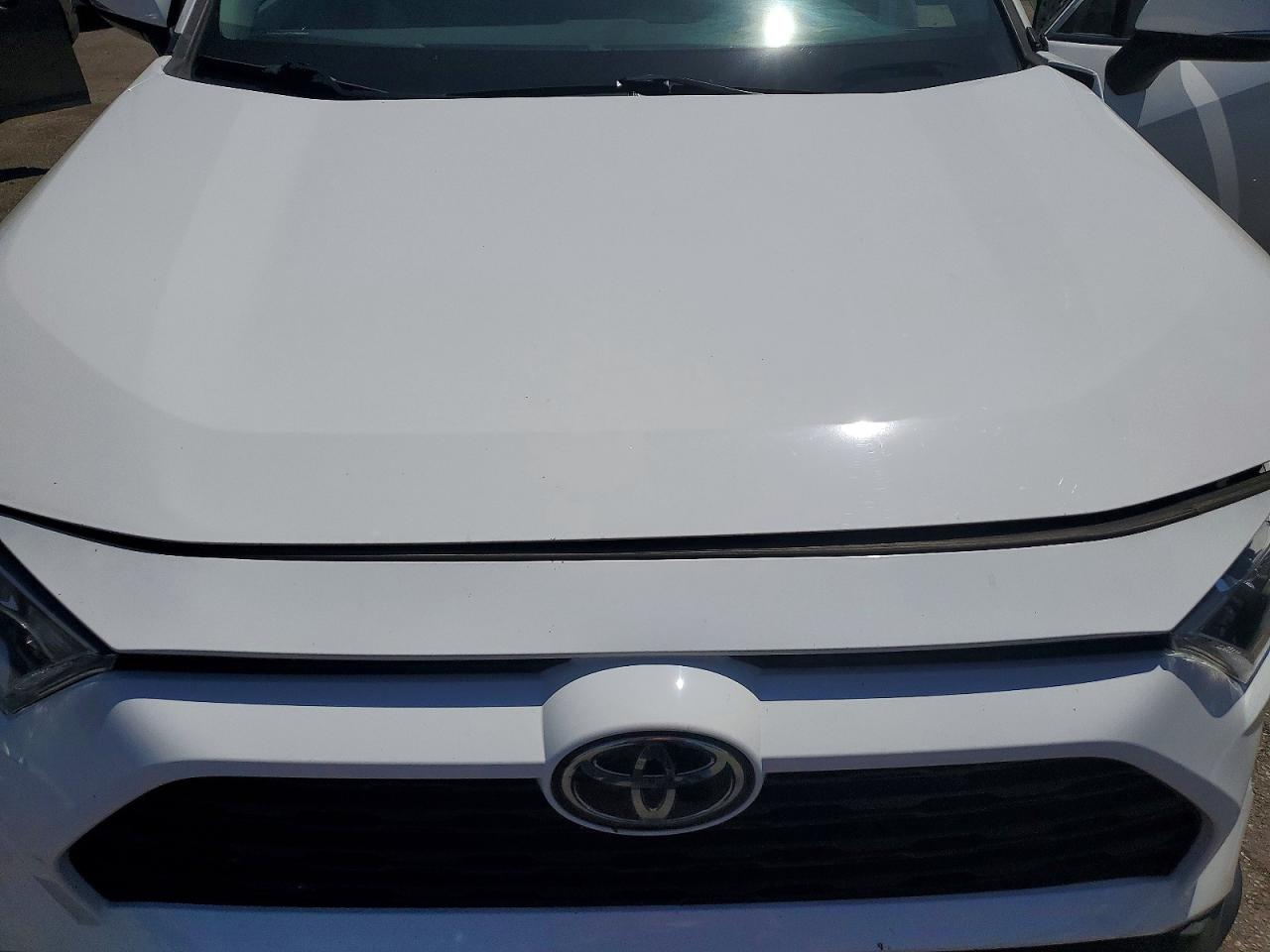2020 Toyota Rav4 Xle White vin: 2T3P1RFV7LW133230
