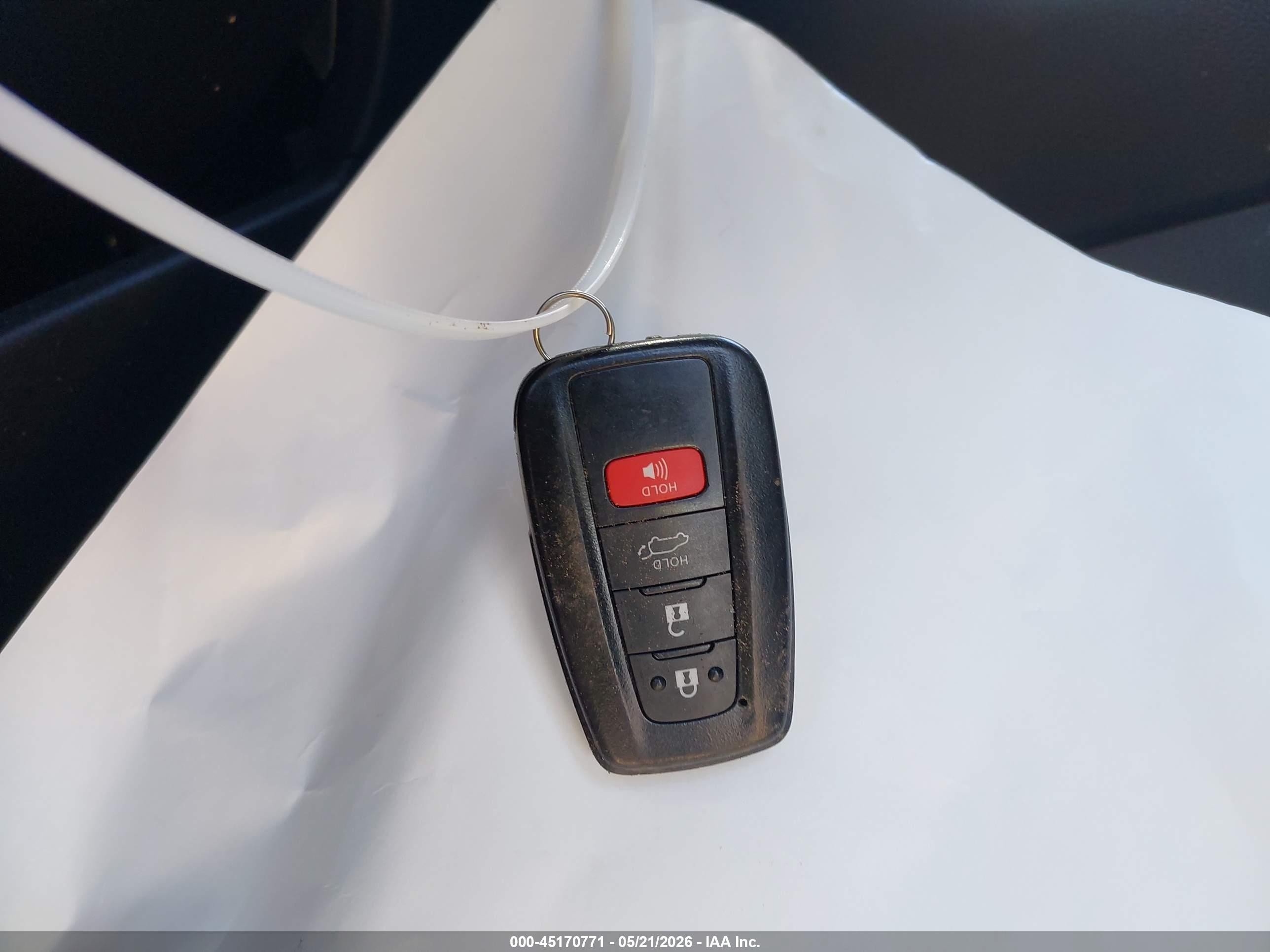 2024 Toyota Rav4 Xle White vin: 2T3P1RFV7RC399597