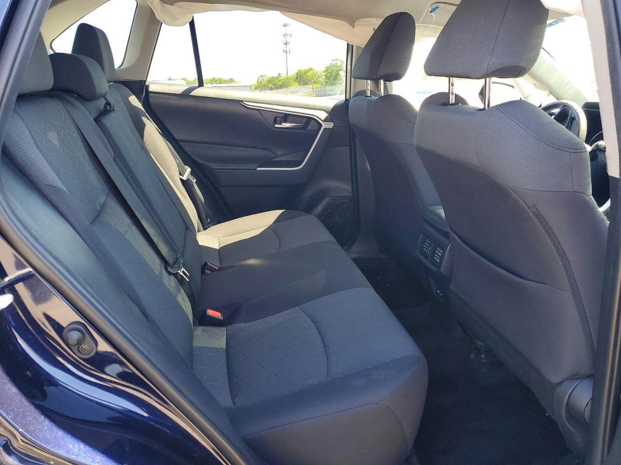 2021 Toyota Rav4 Xle Синий vin: 2T3P1RFV8MW219504