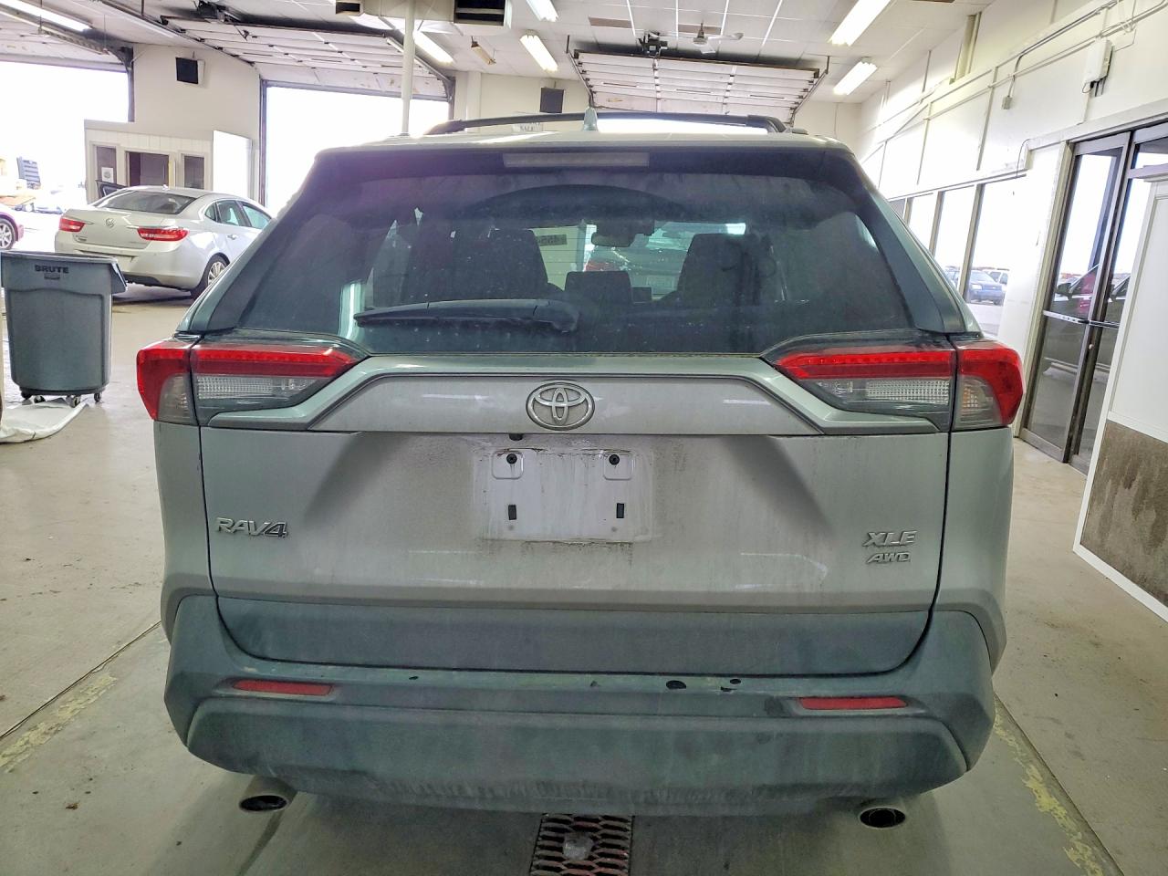 2022 Toyota Rav4 Xle Silver vin: 2T3P1RFV8NC262128