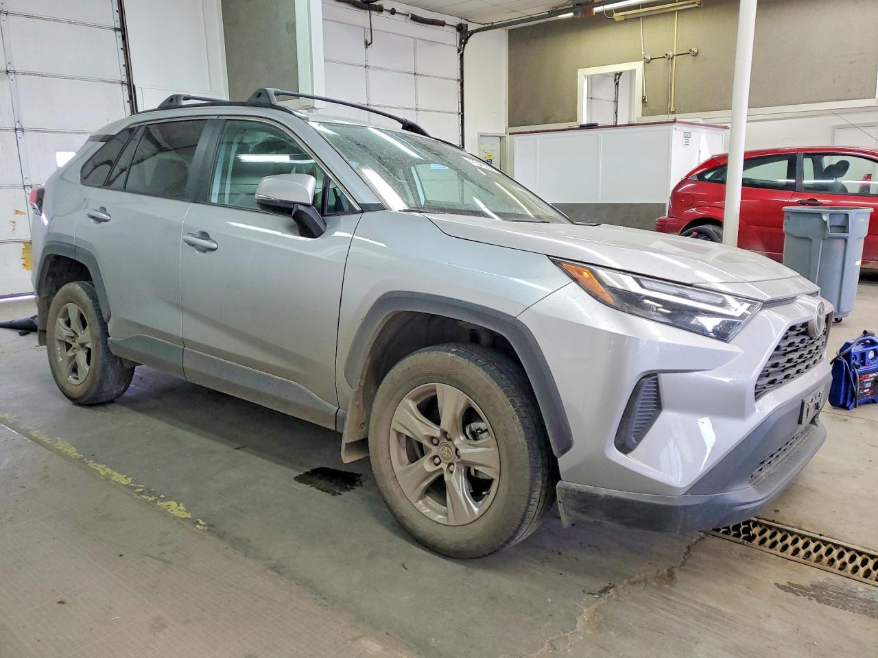 2022 Toyota Rav4 Xle Silver vin: 2T3P1RFV8NC262128