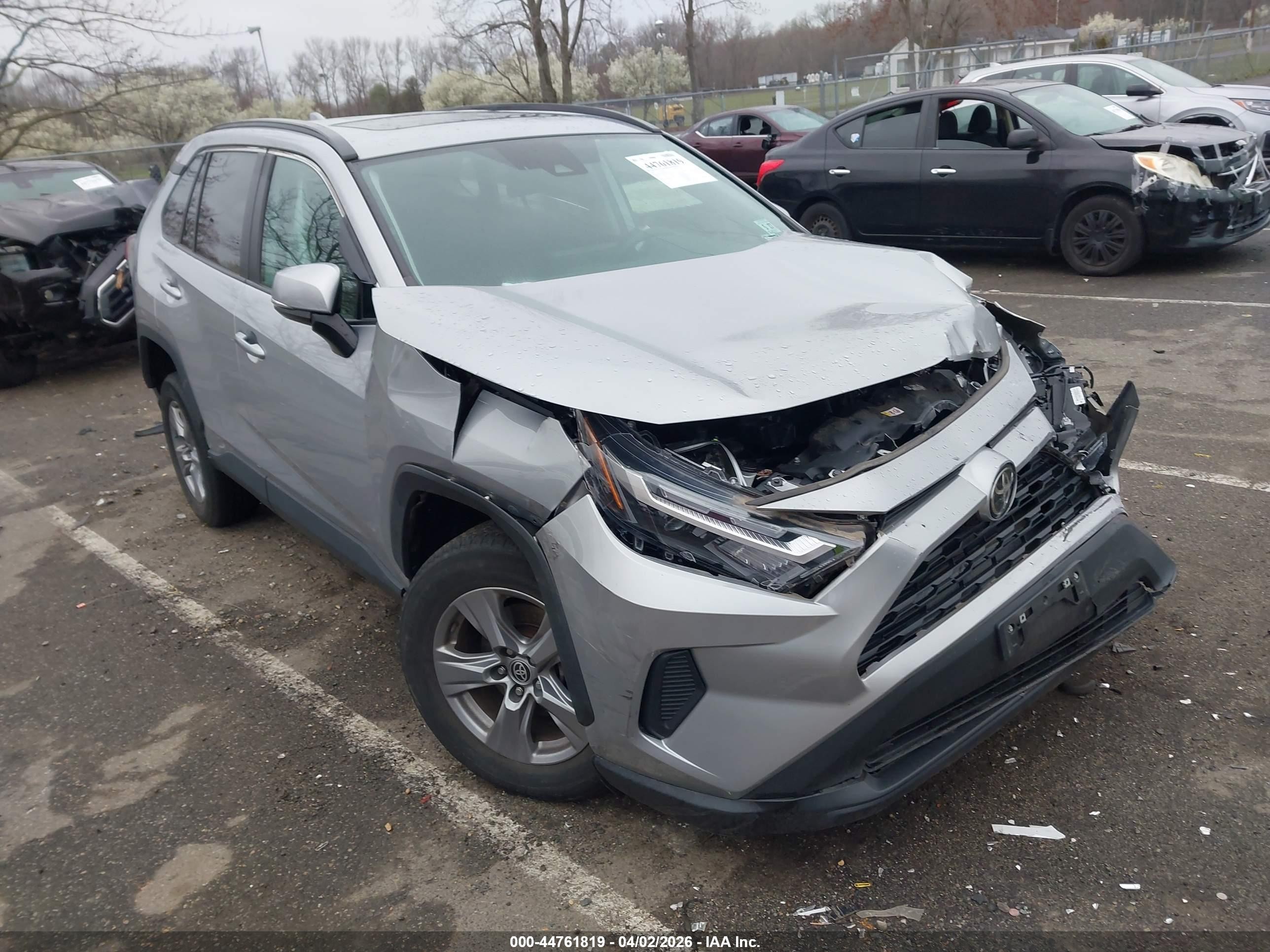2022 Toyota Rav4 Xle Silver vin: 2T3P1RFV8NW269515