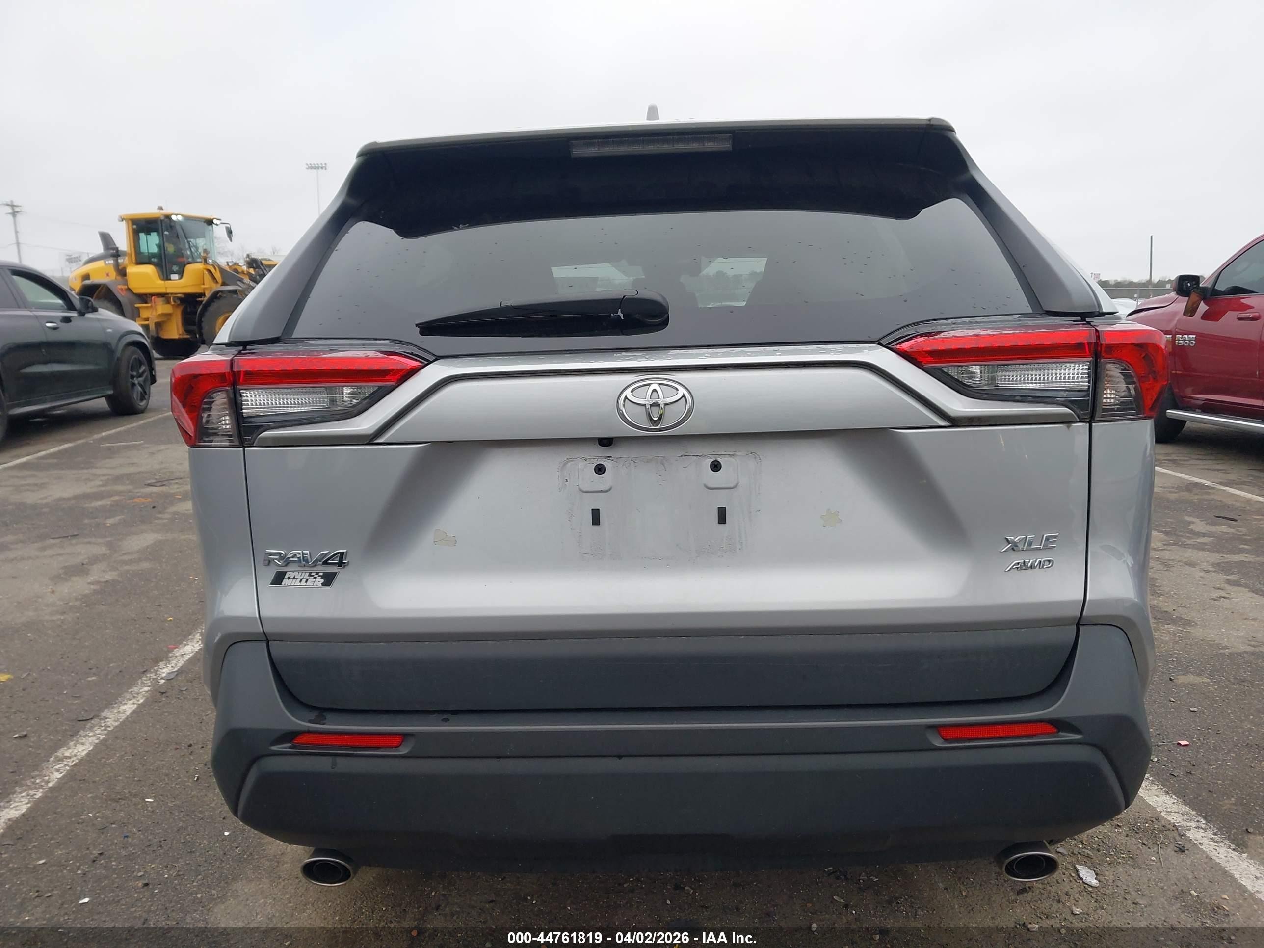 2022 Toyota Rav4 Xle Silver vin: 2T3P1RFV8NW269515