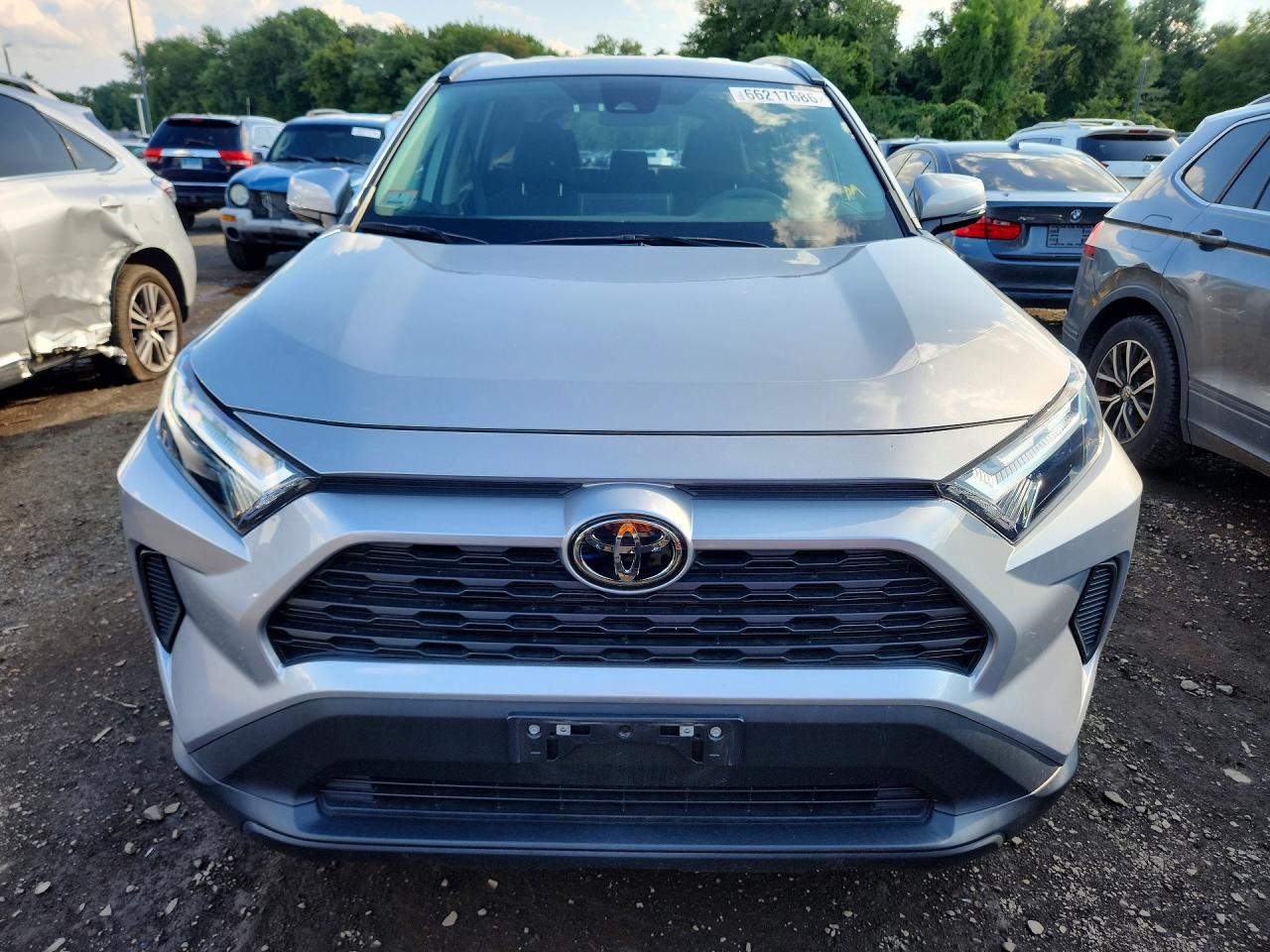 2024 Toyota Rav4 Xle Silver vin: 2T3P1RFV8RC416293