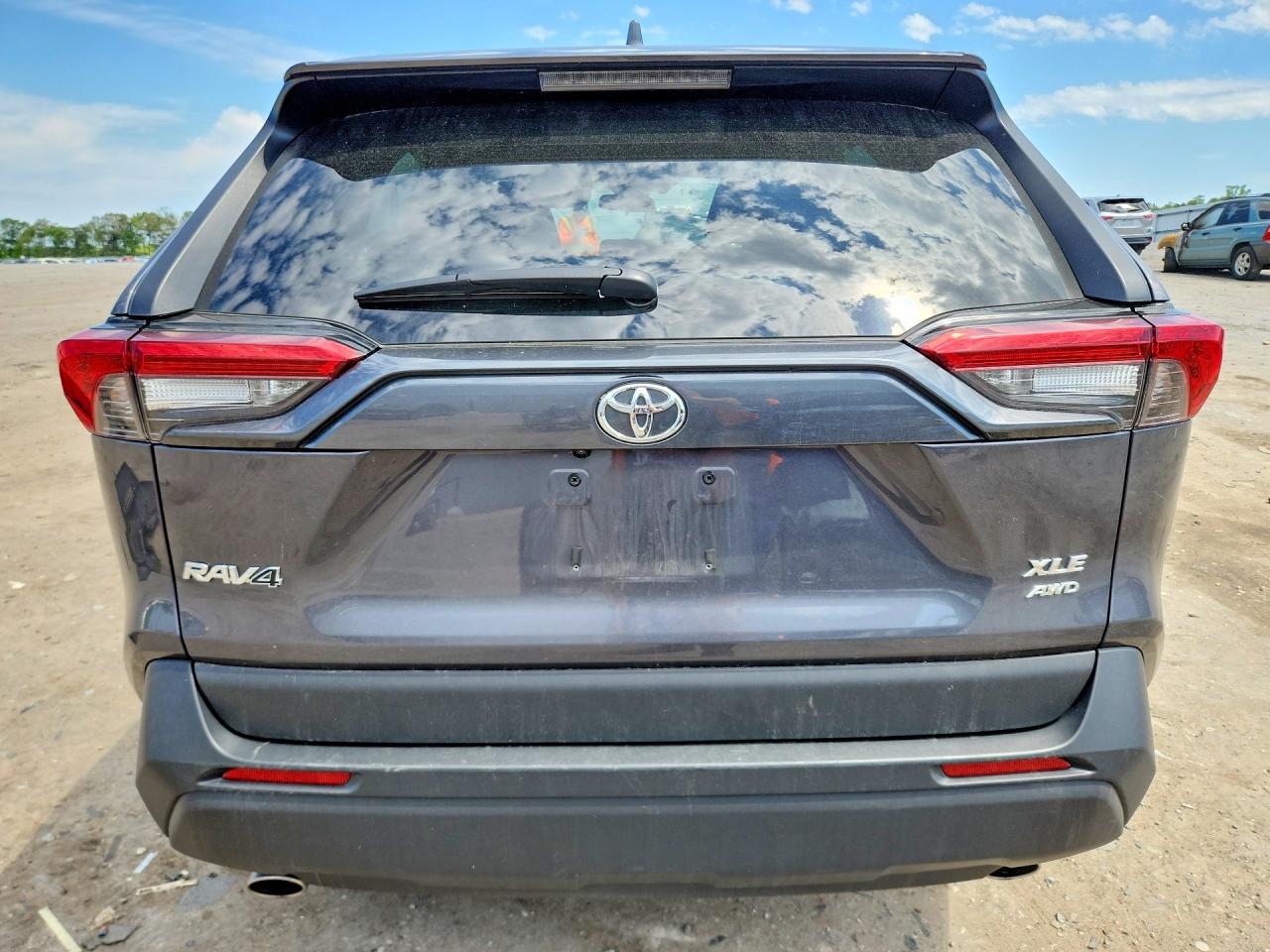 2025 Toyota Rav4 Xle Gray vin: 2T3P1RFV8SC513841