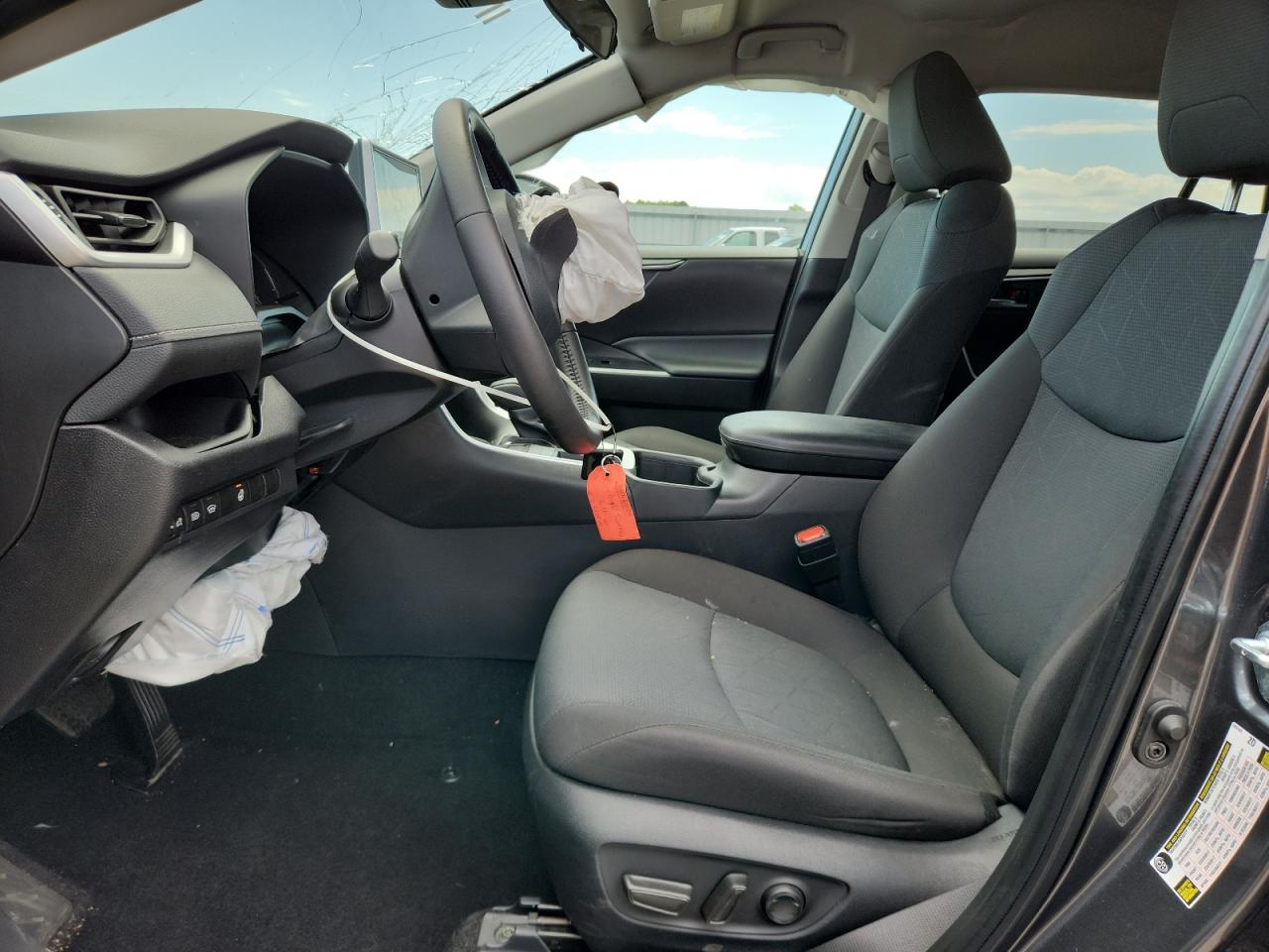2025 Toyota Rav4 Xle Gray vin: 2T3P1RFV8SC513841 Damage: Airbag - Front Left, Deployed, Replacement Required
