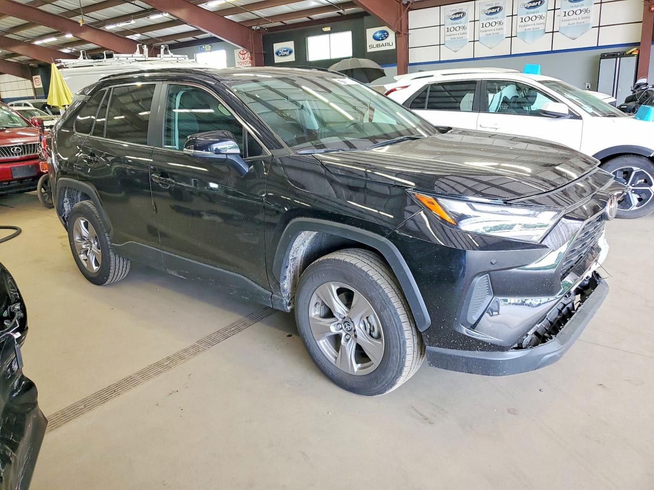 2025 Toyota Rav4 Xle Черный vin: 2T3P1RFV8SW556252
