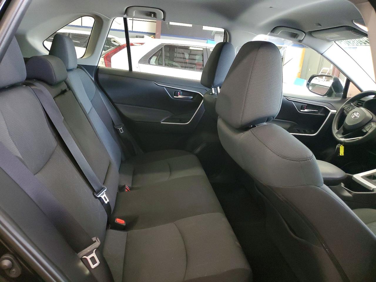 2025 Toyota Rav4 Xle Черный vin: 2T3P1RFV8SW556252