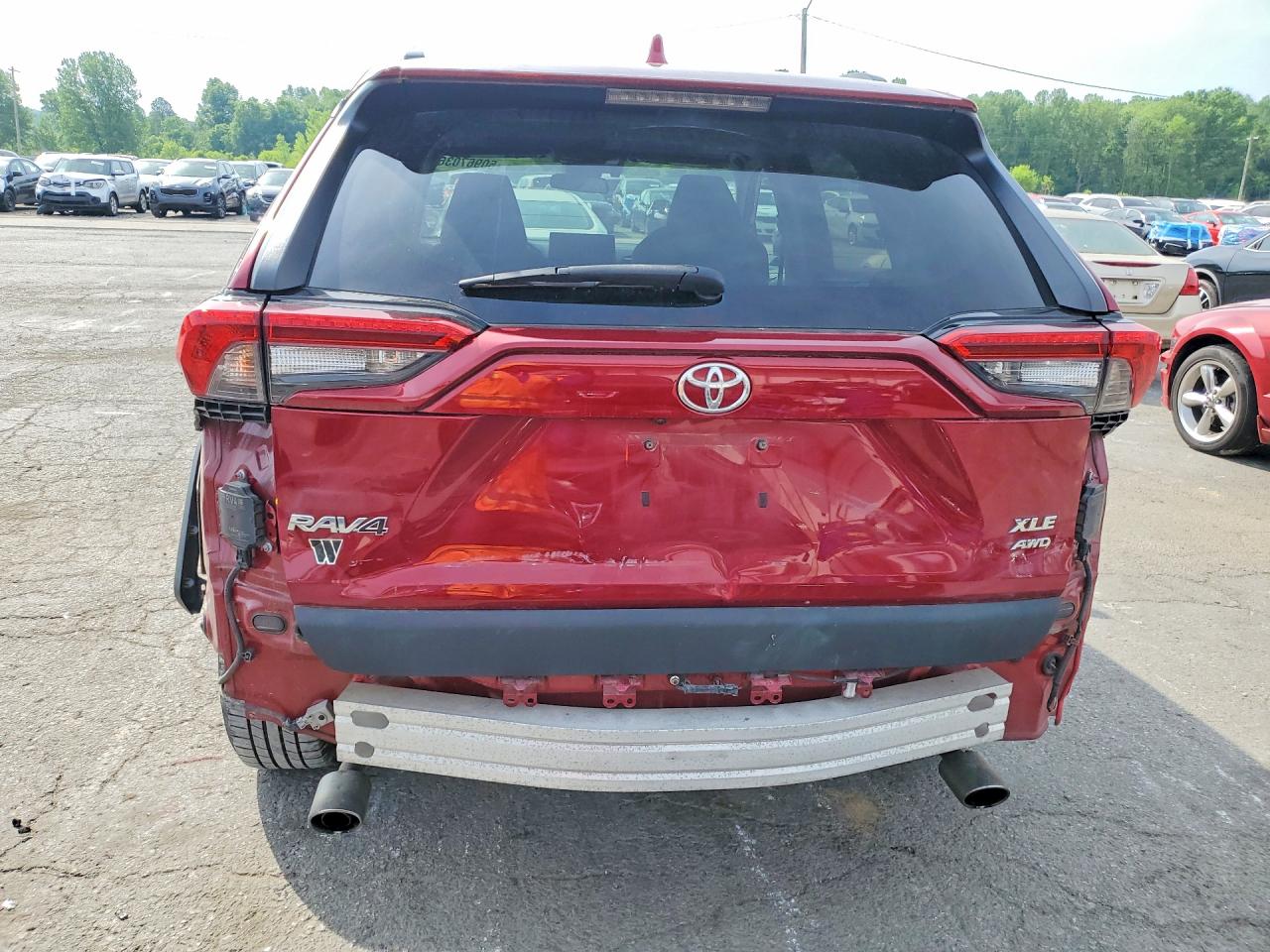2021 Toyota Rav4 Xle Red vin: 2T3P1RFV9MW202503