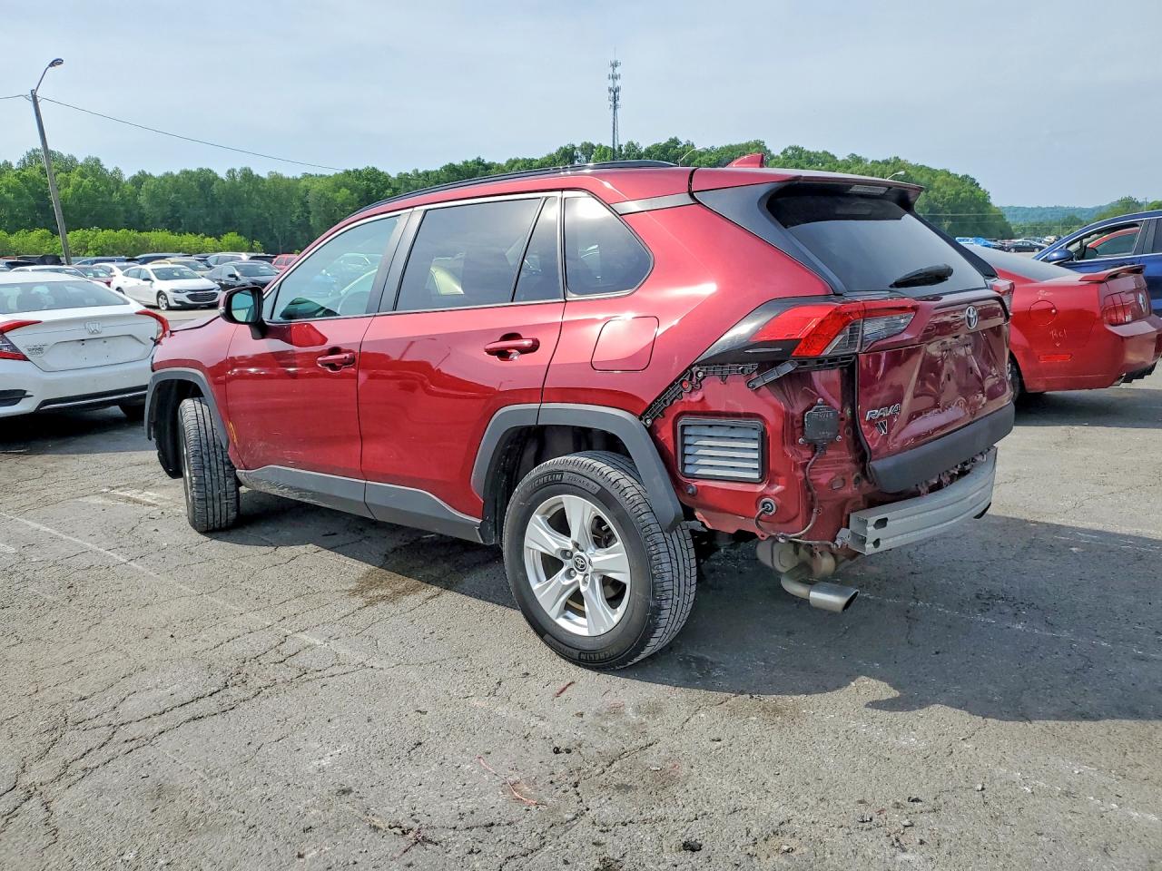 2021 Toyota Rav4 Xle Red vin: 2T3P1RFV9MW202503