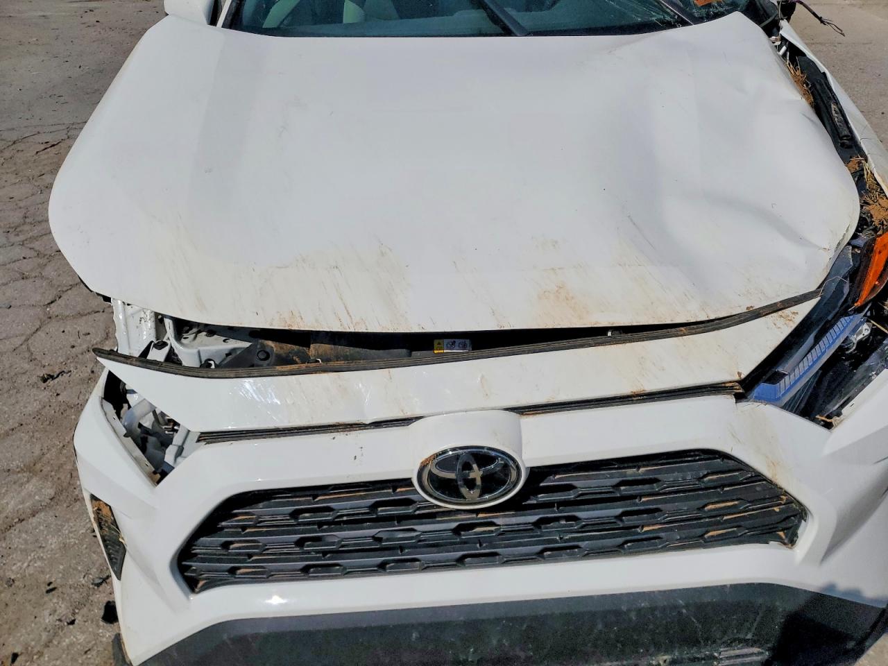2023 Toyota Rav4 Xle White vin: 2T3P1RFV9PC392051